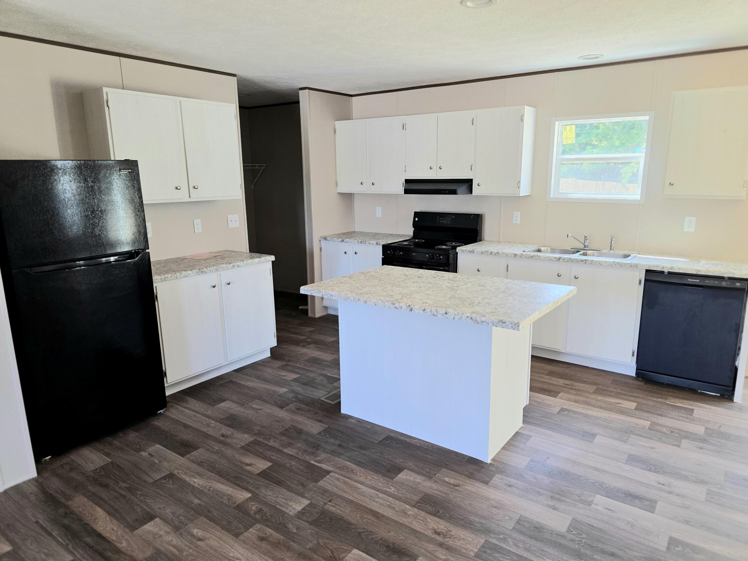 3998 Kentucky 830 Property Photo 6