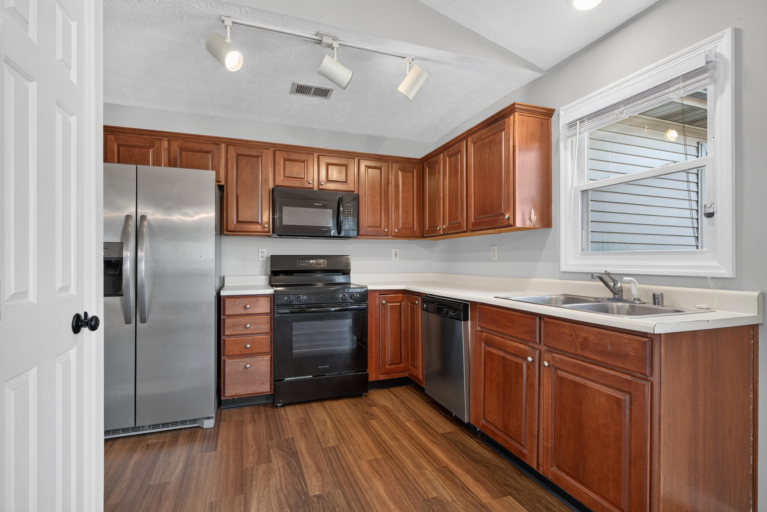 1141 Iron Lace Court Property Photo 9