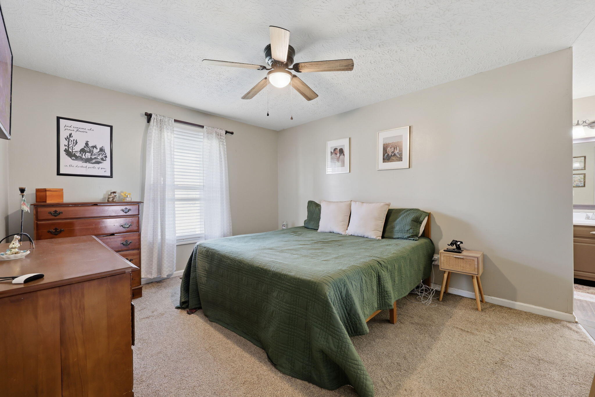 516 Chaucer Drive Property Photo 12