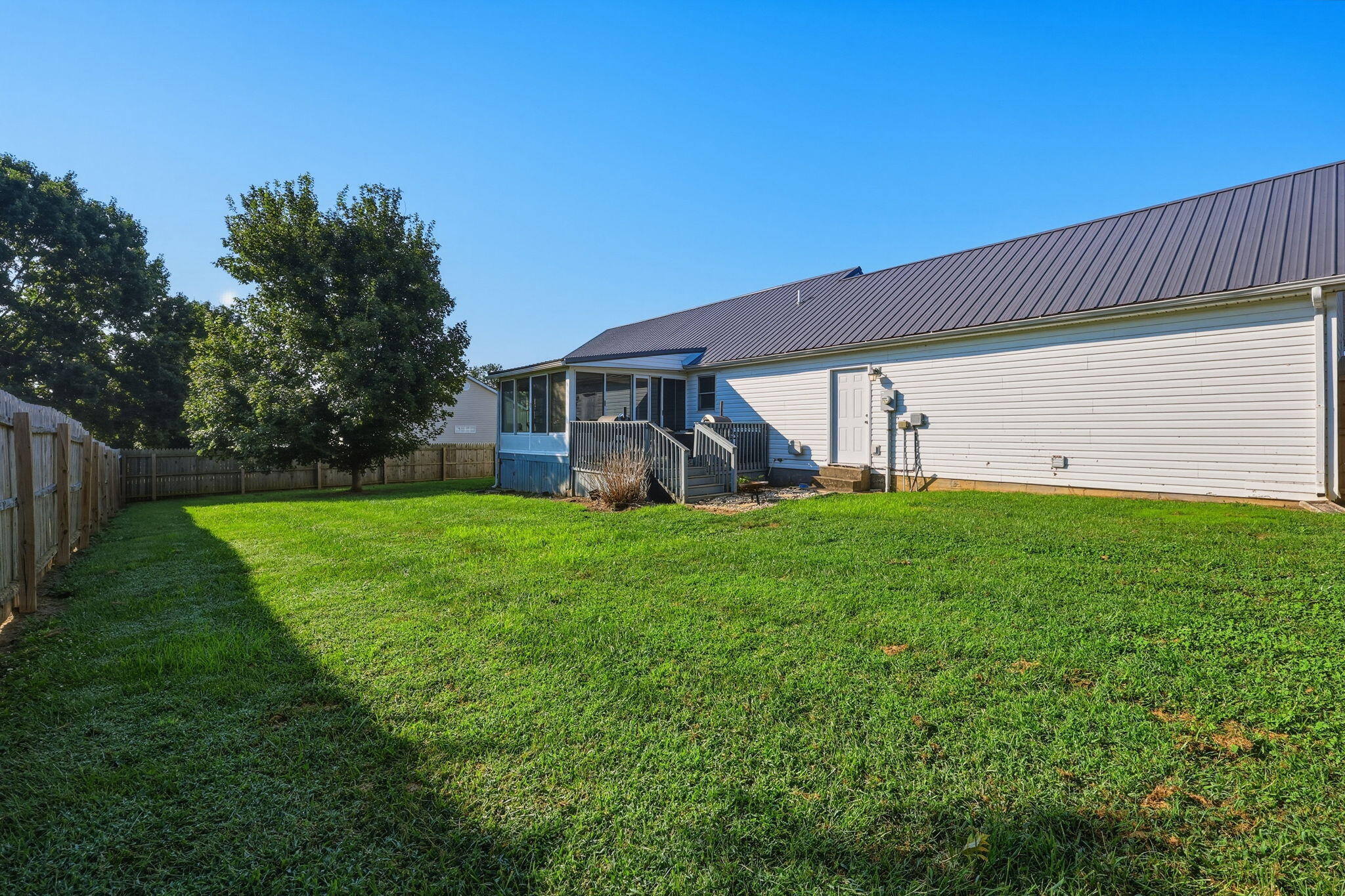 516 Chaucer Drive Property Photo 26