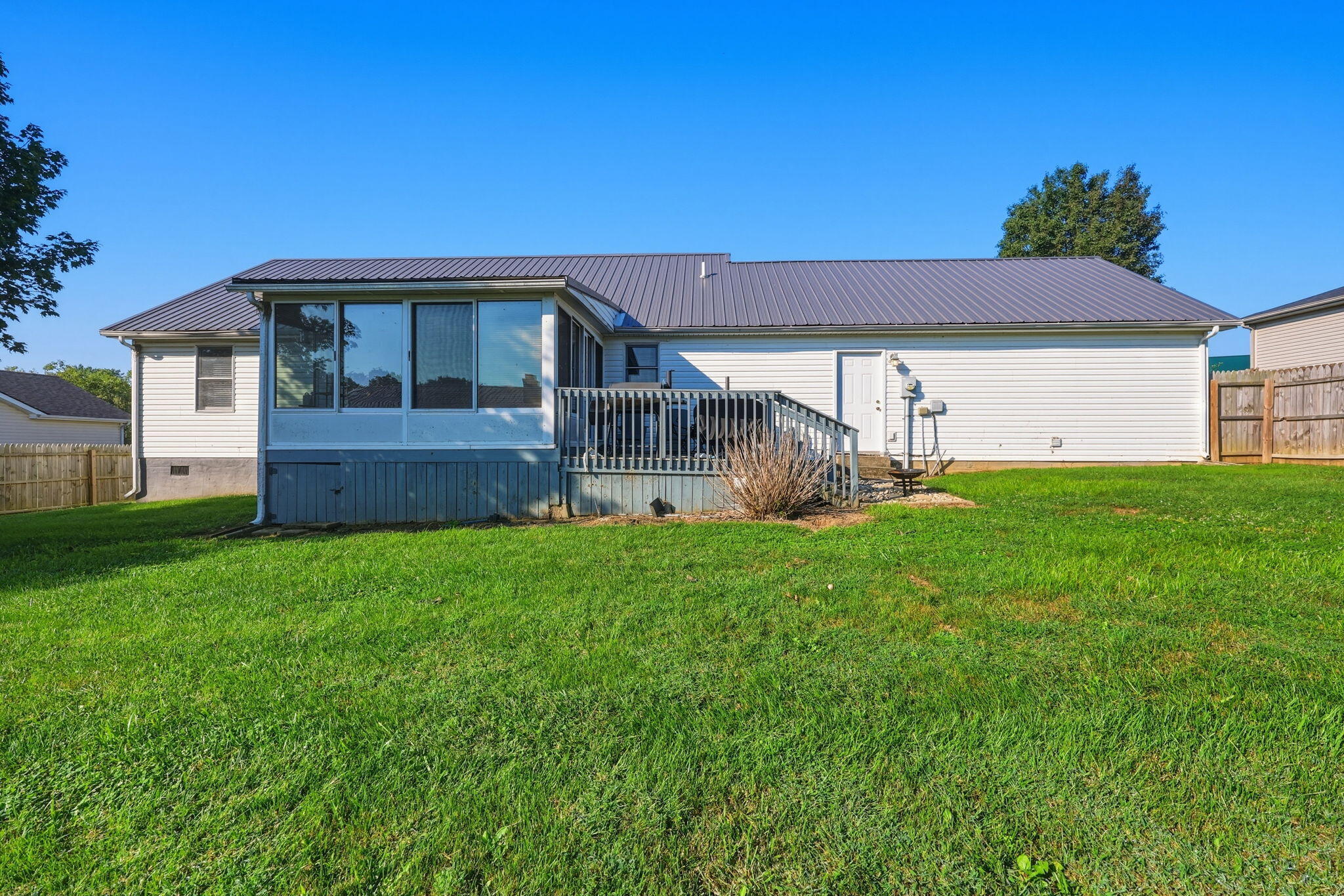 516 Chaucer Drive Property Photo 27