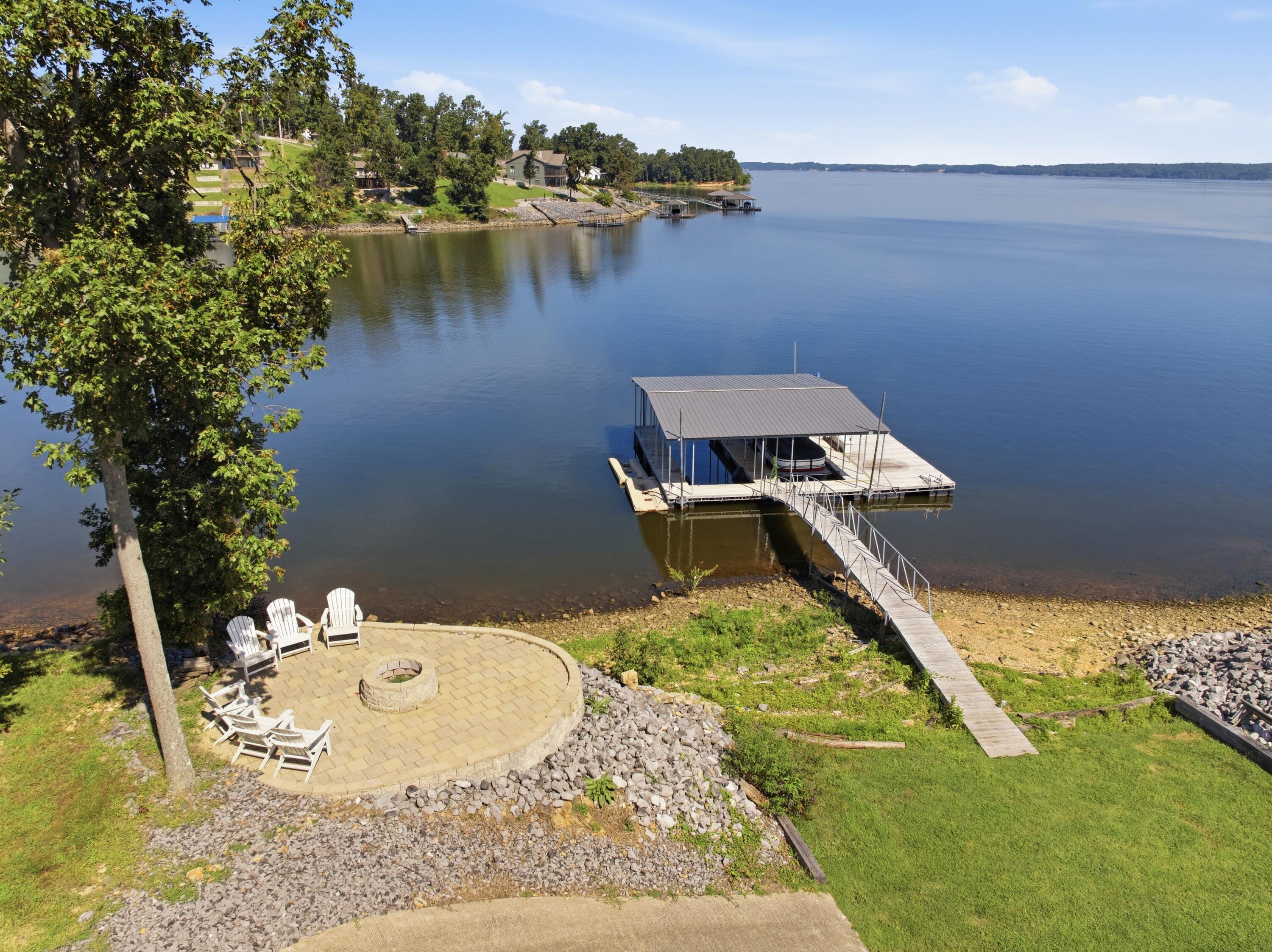 579 Sherwood Drive Property Photo 45