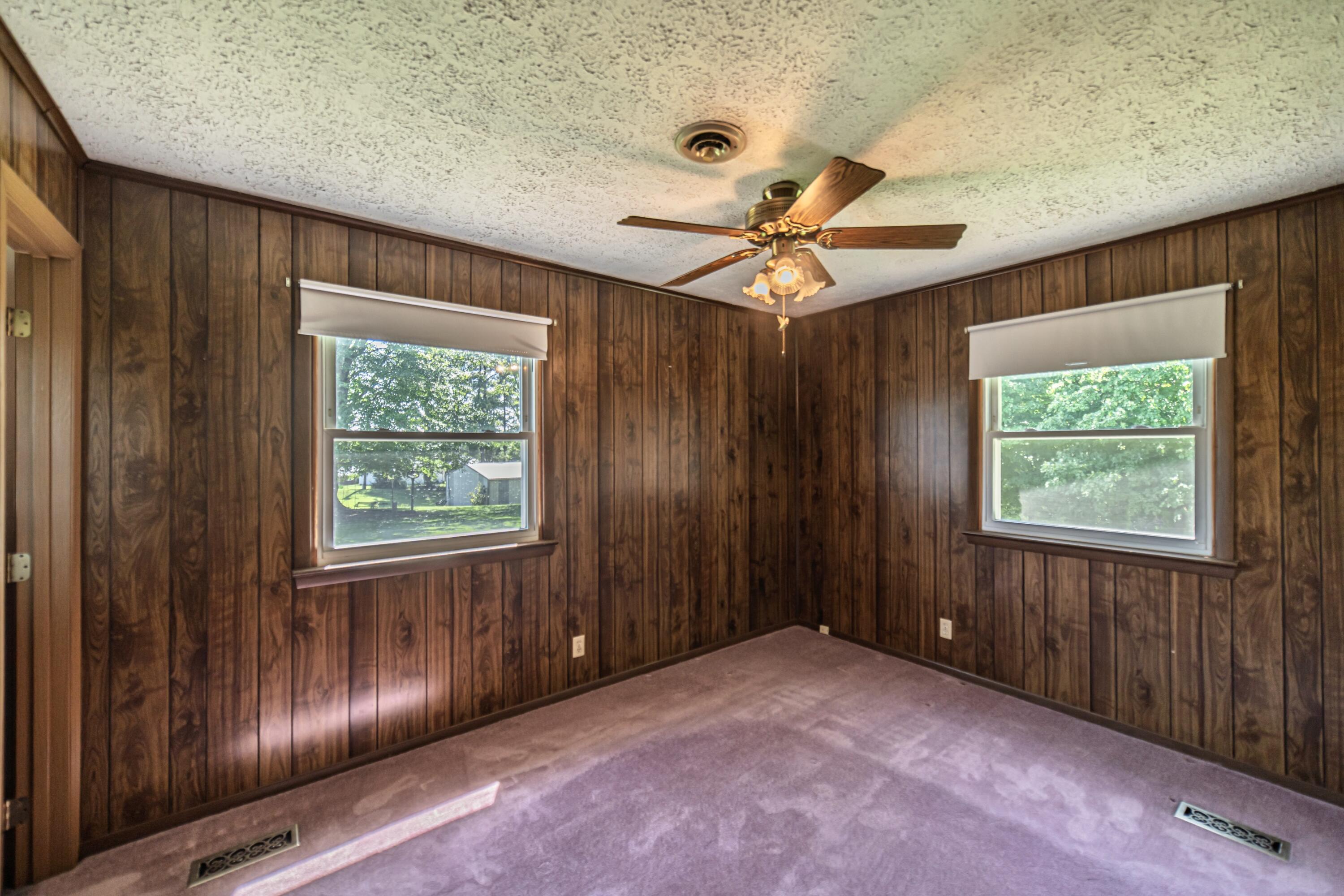 628 W Elm Street Property Photo 14