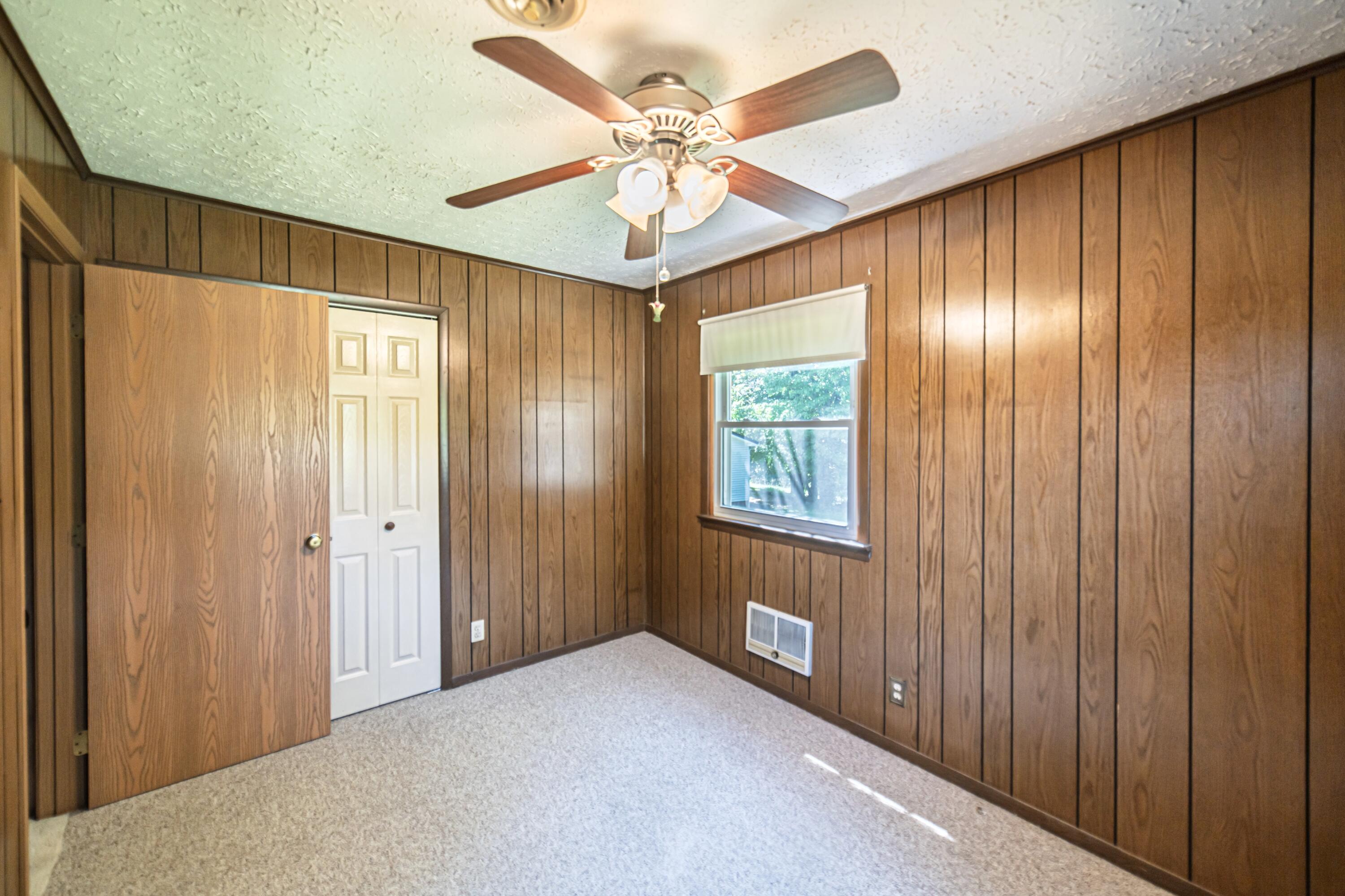 628 W Elm Street Property Photo 19
