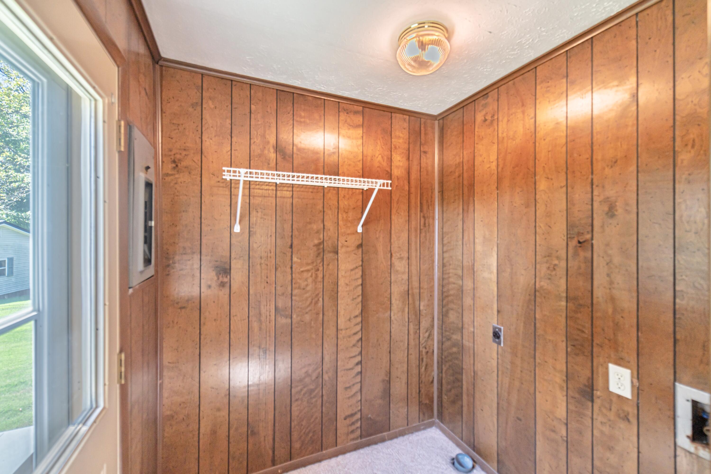 628 W Elm Street Property Photo 23