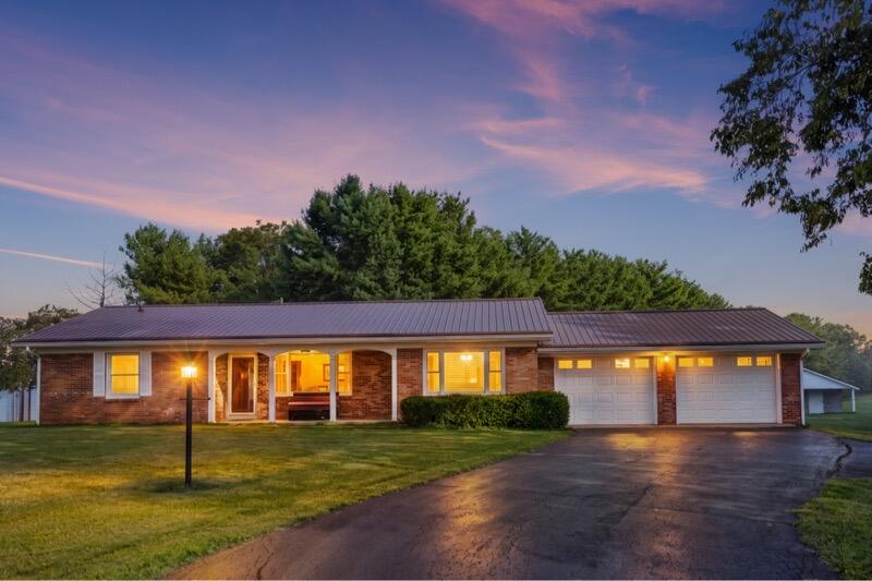 402 Secrest Crossing