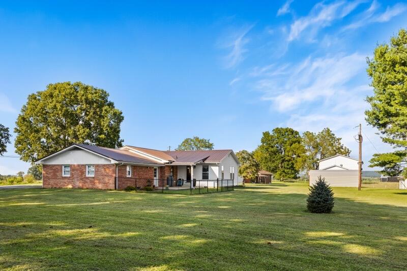 402 Secrest Crossing Property Photo 6