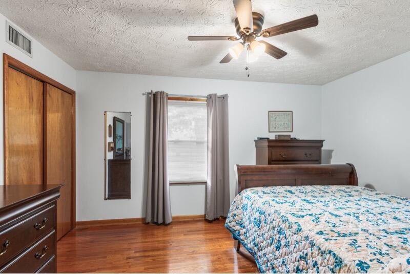 402 Secrest Crossing Property Photo 33