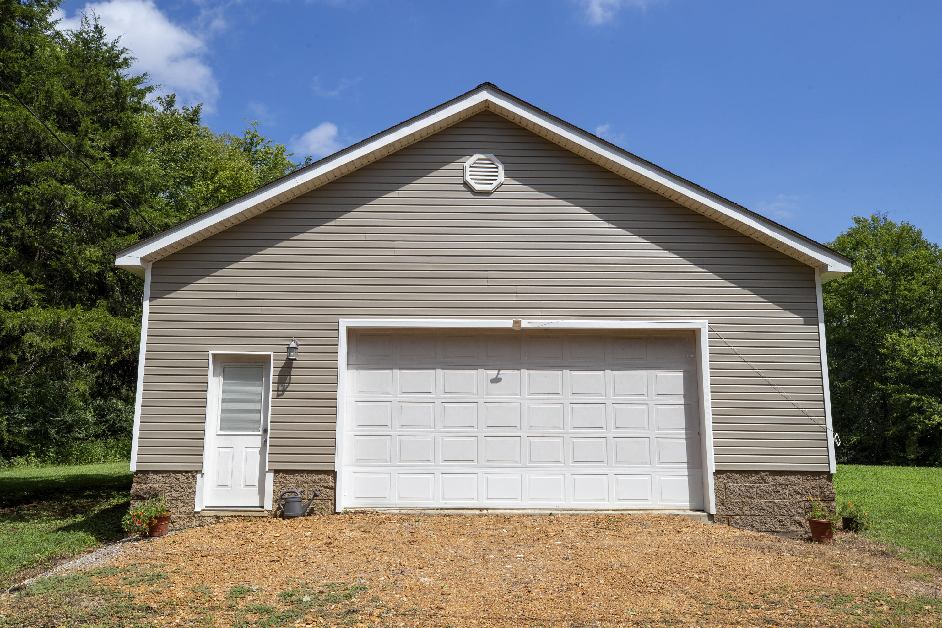 3650 Old Newburg Road Property Photo 8