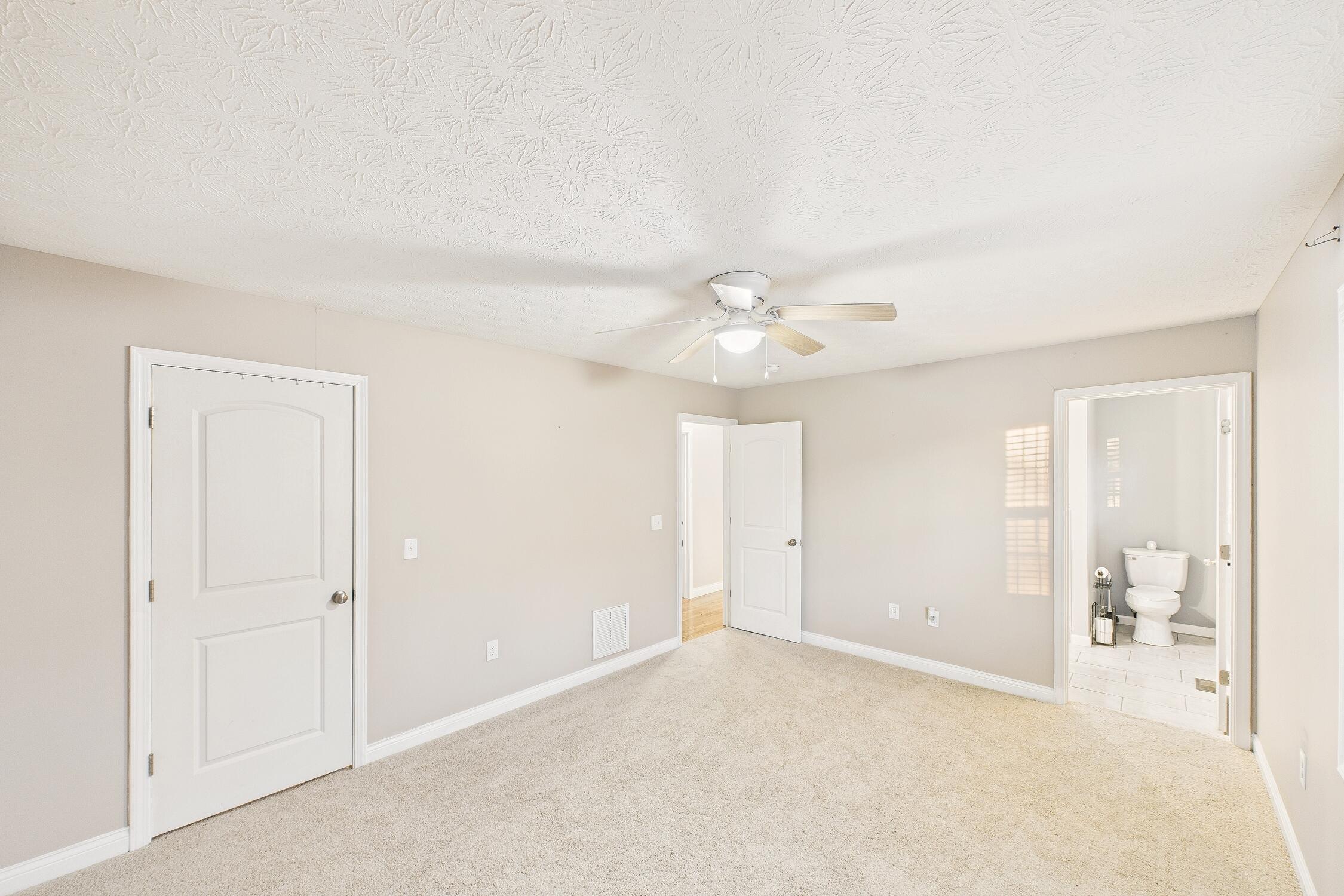 15 April Lane Property Photo 20
