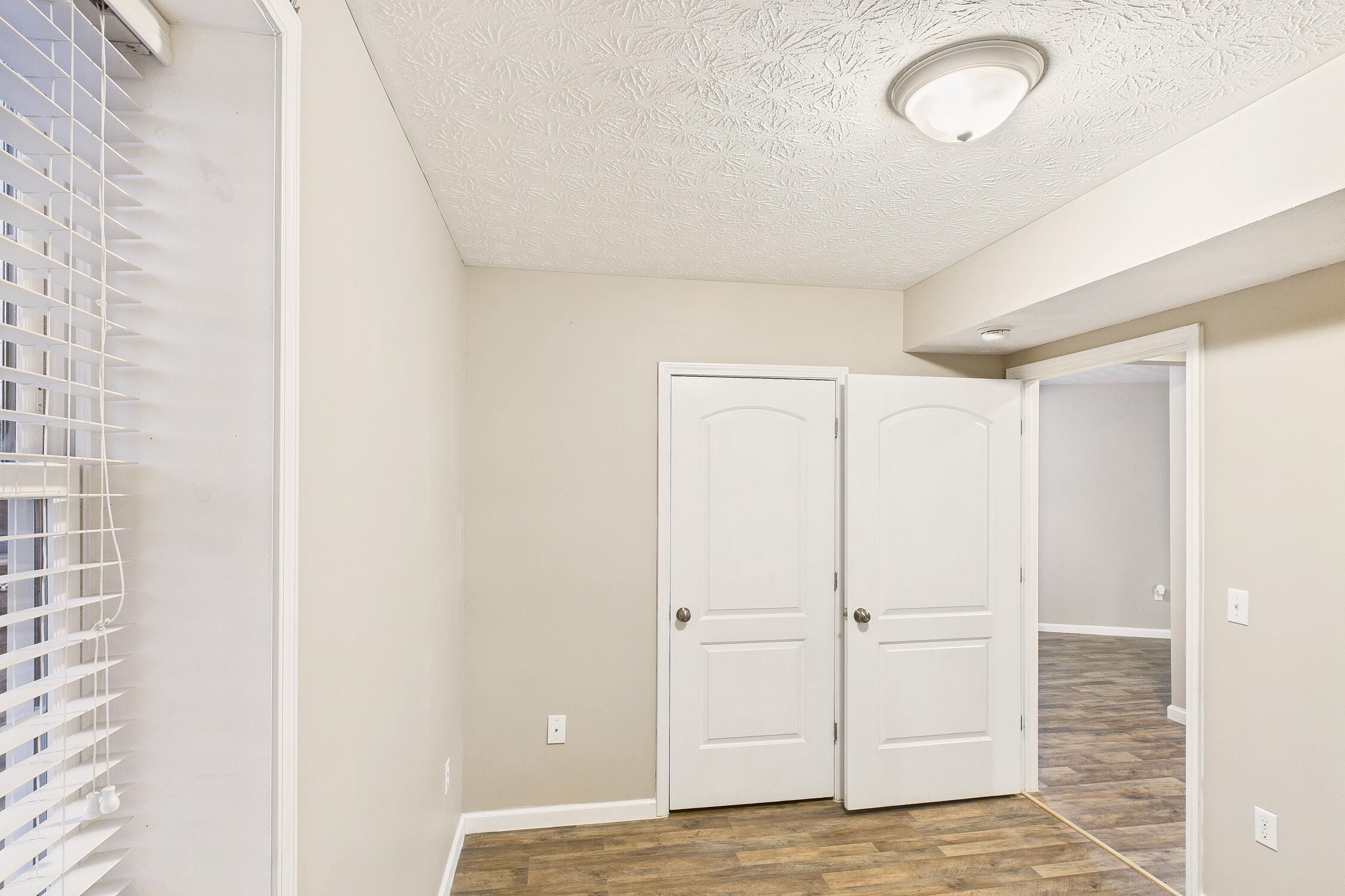 15 April Lane Property Photo 37