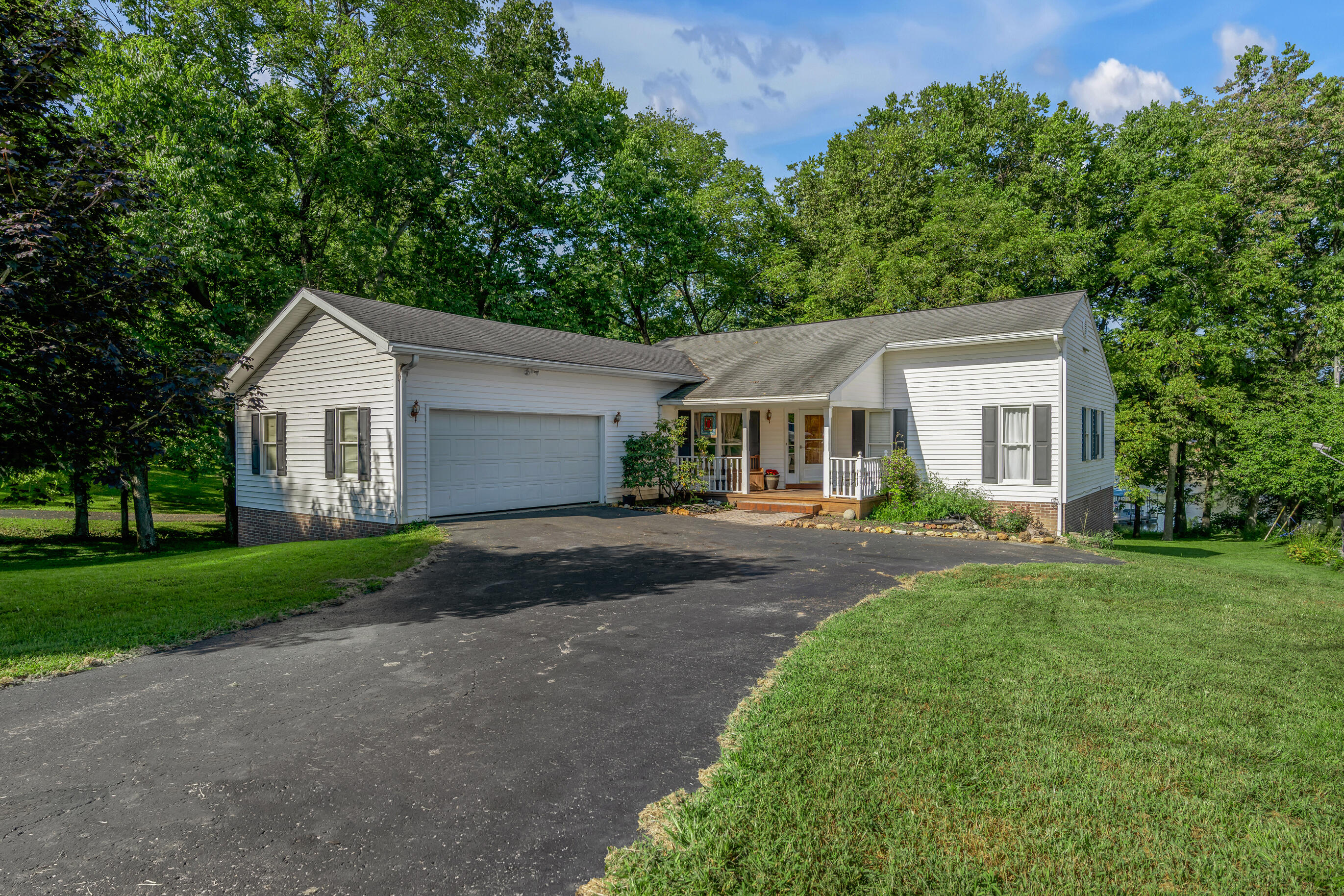 2073 Crystal Springs Road Property Photo 7
