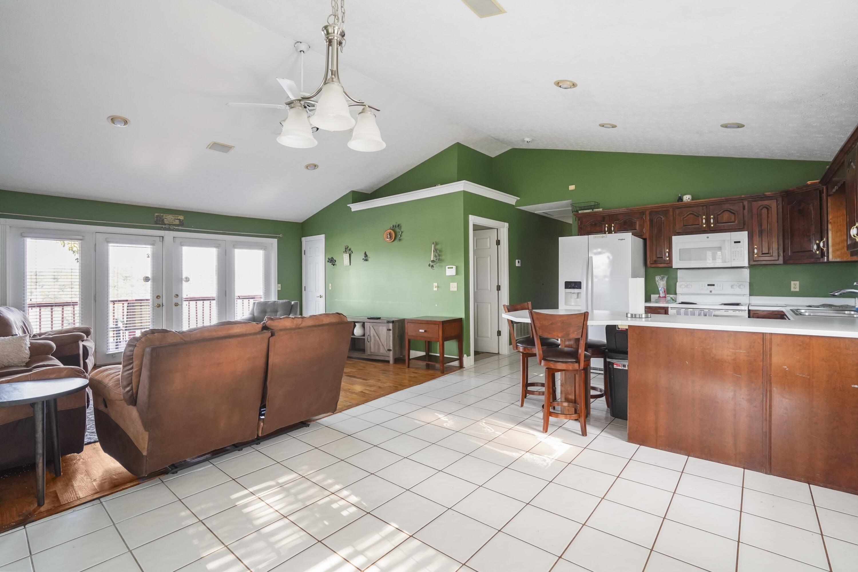 1219 Hideaway Drive Property Photo 4