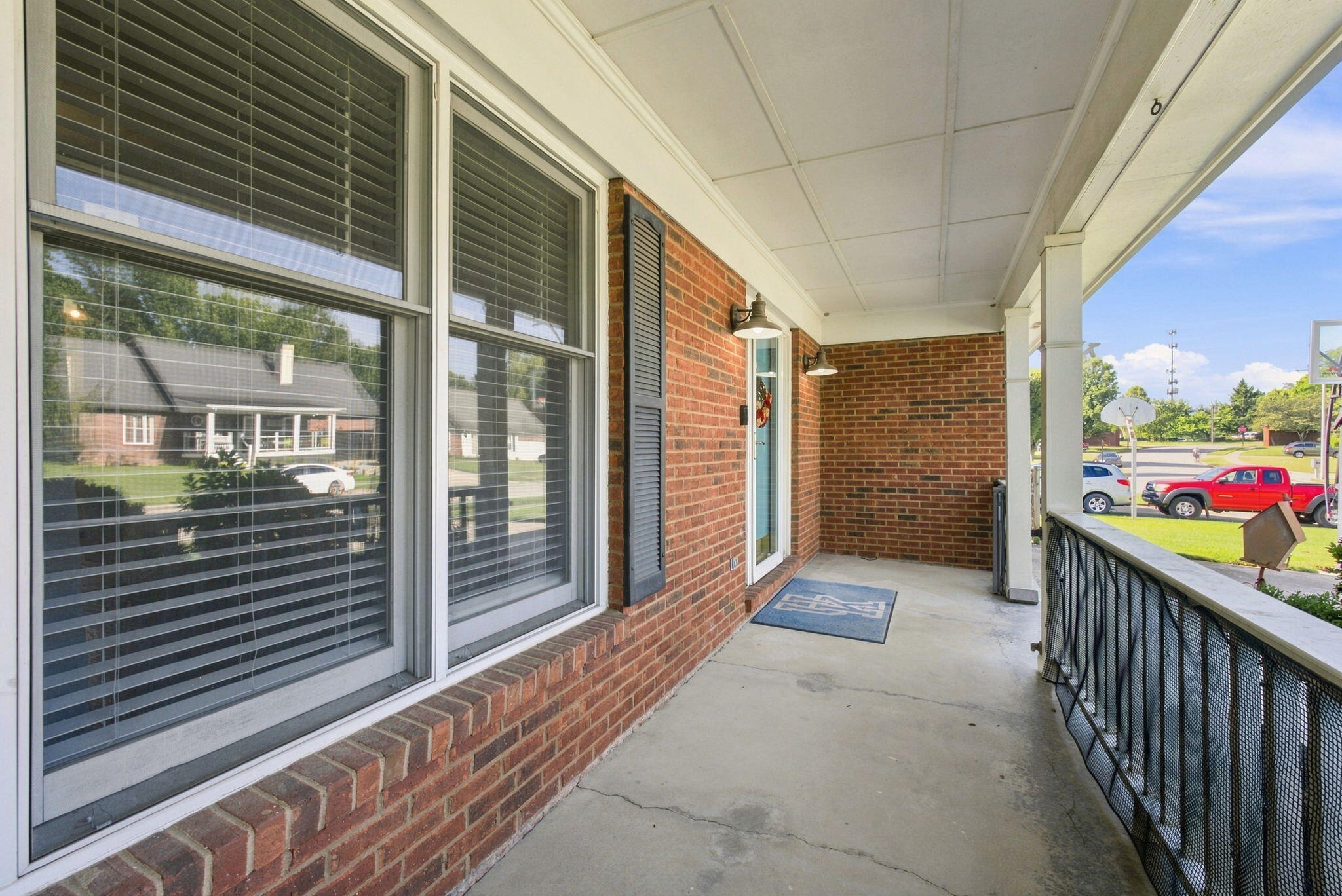 3316 Fox Den Circle Property Photo 9