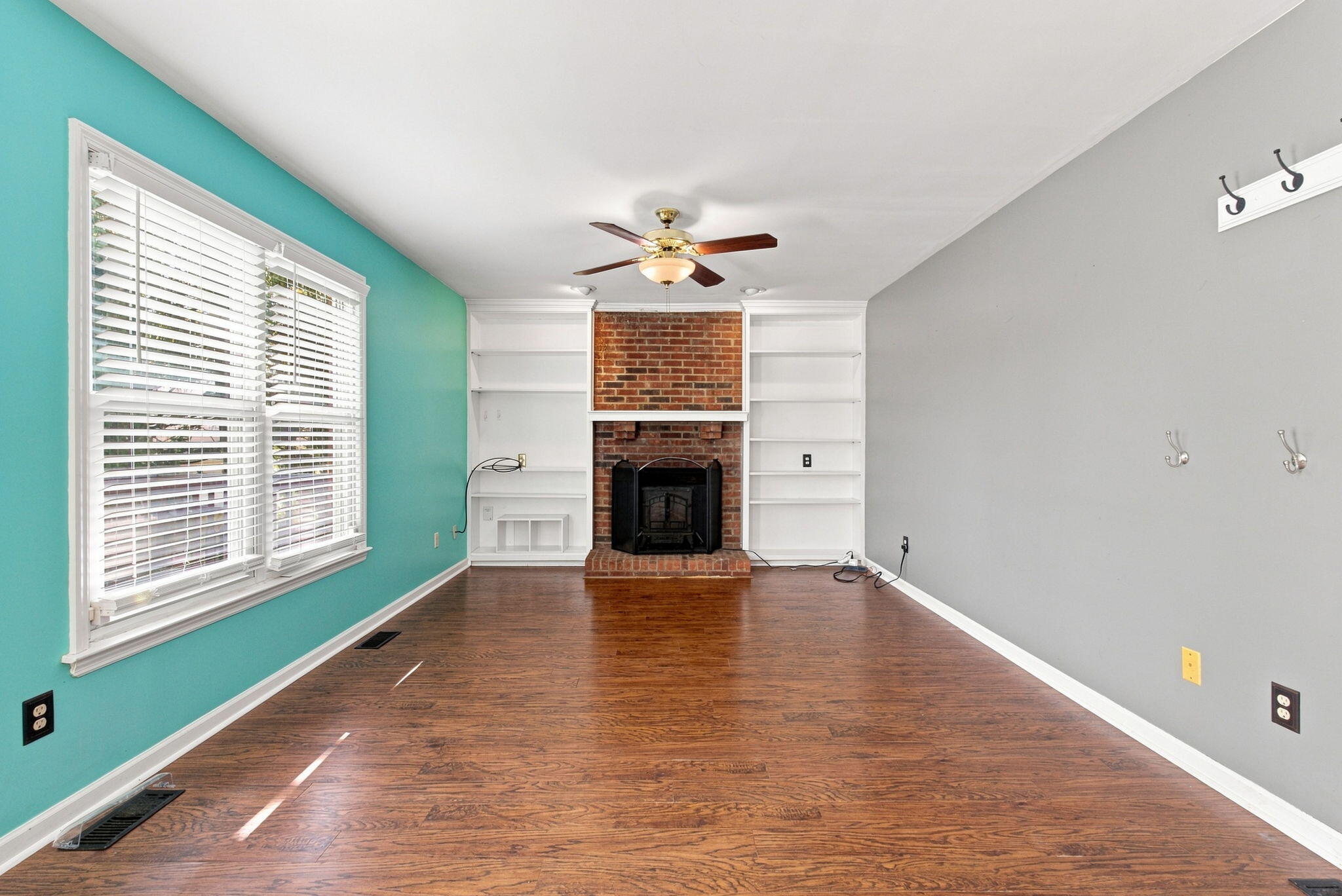 3316 Fox Den Circle Property Photo 27