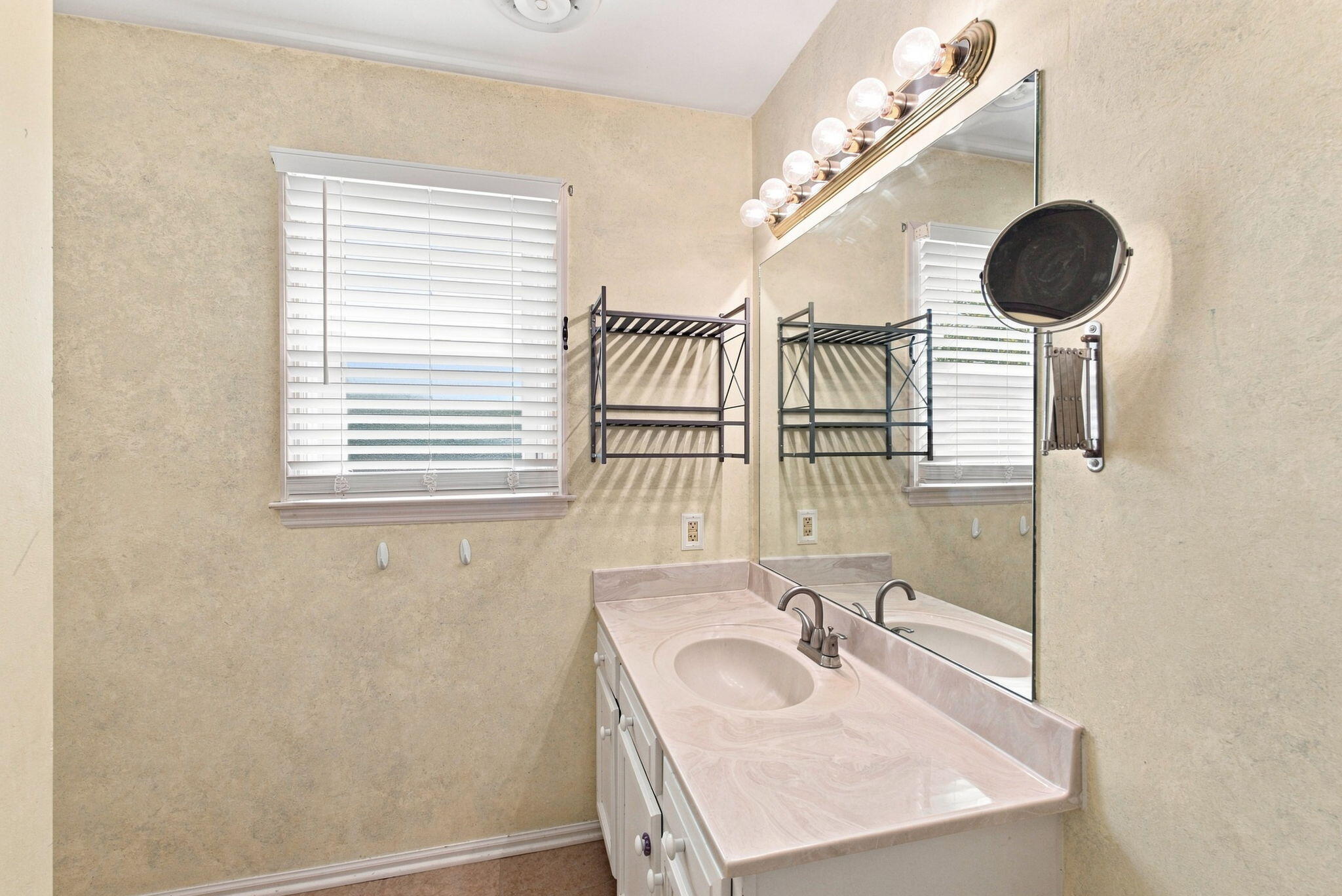 3316 Fox Den Circle Property Photo 36