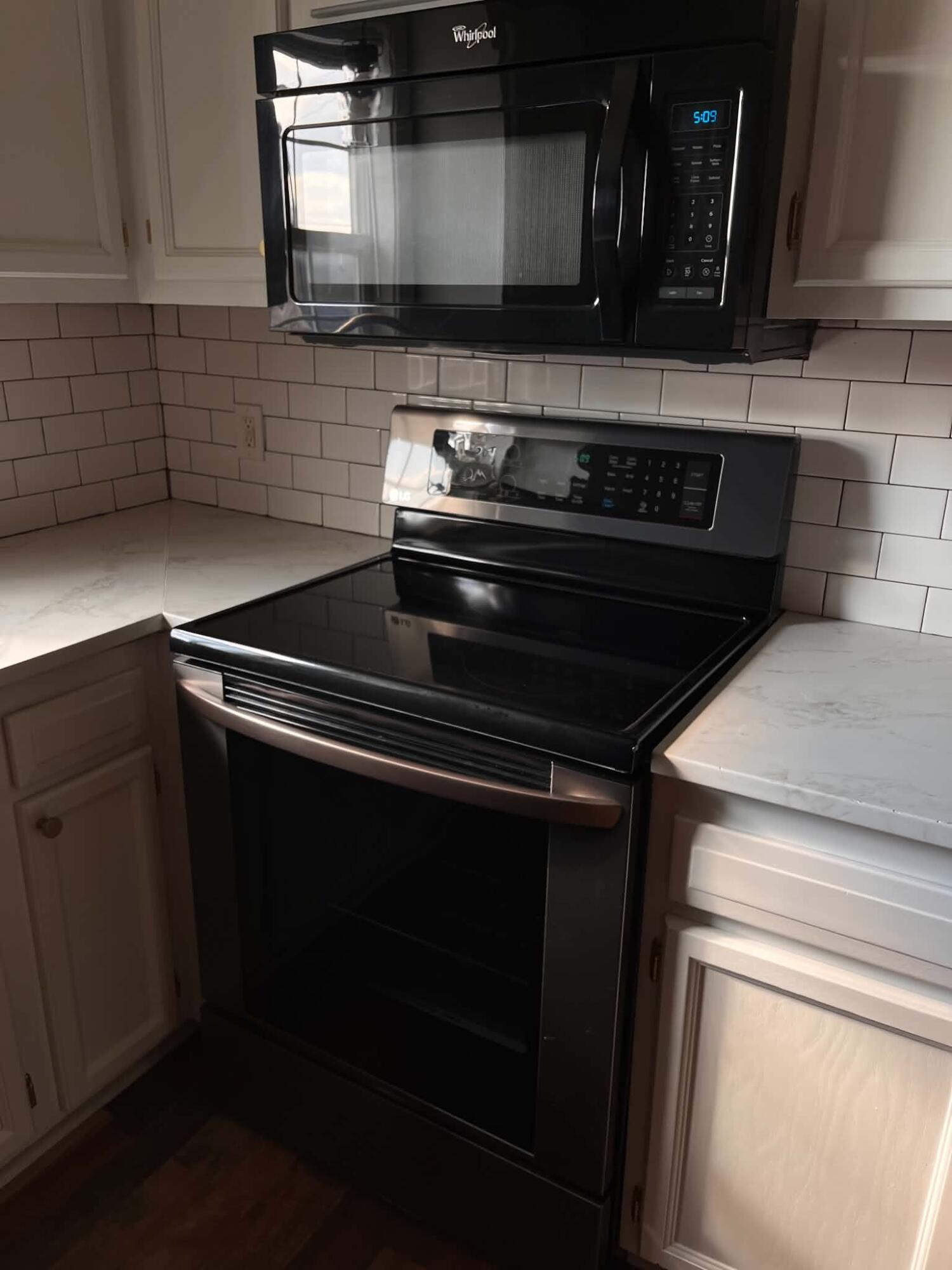463 S 2nd Street Property Photo 17