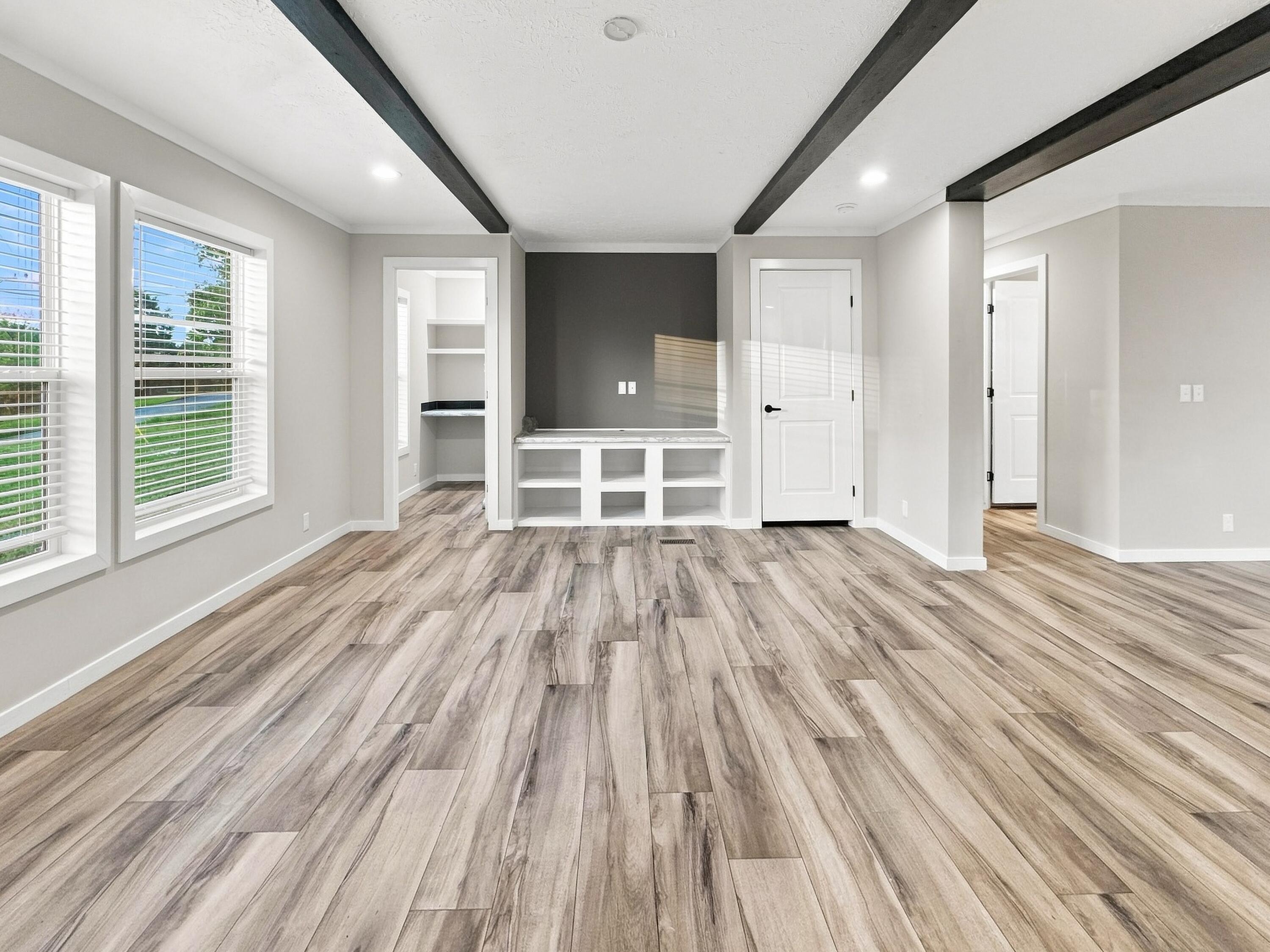 7711 Highway 1643 Property Photo 10