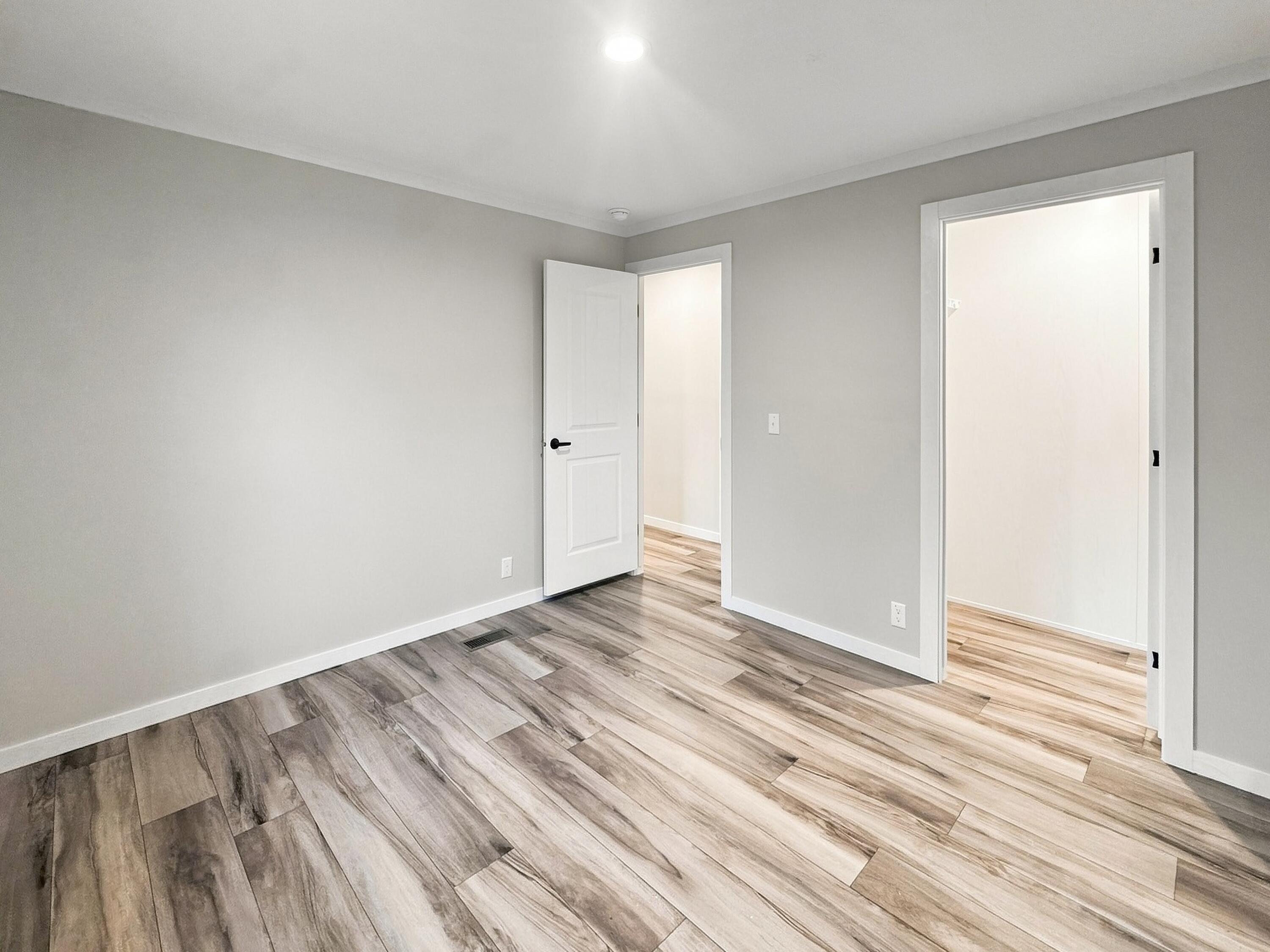 7711 Highway 1643 Property Photo 18