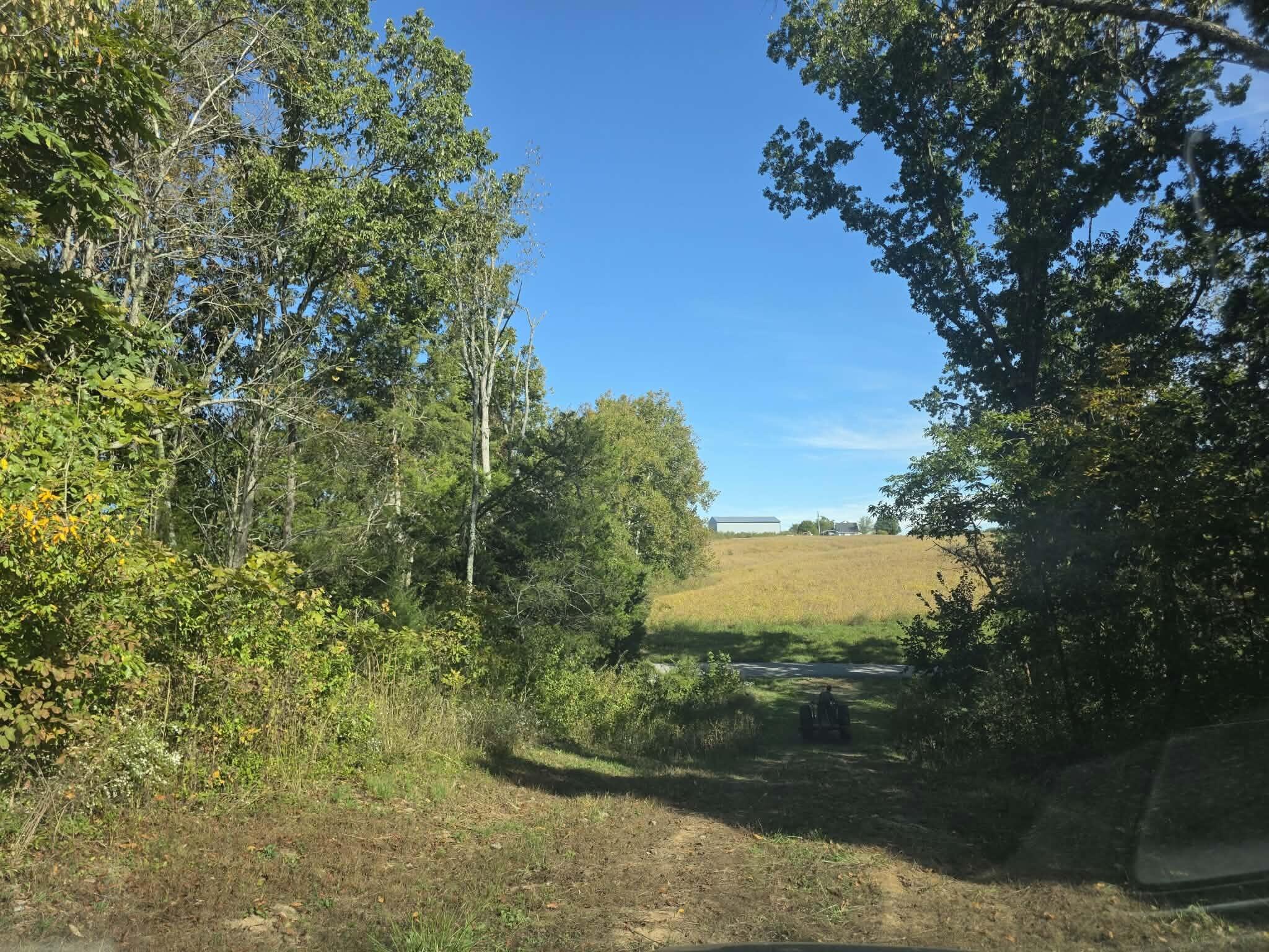 1011 Hammonds Creek Road Property Photo 2