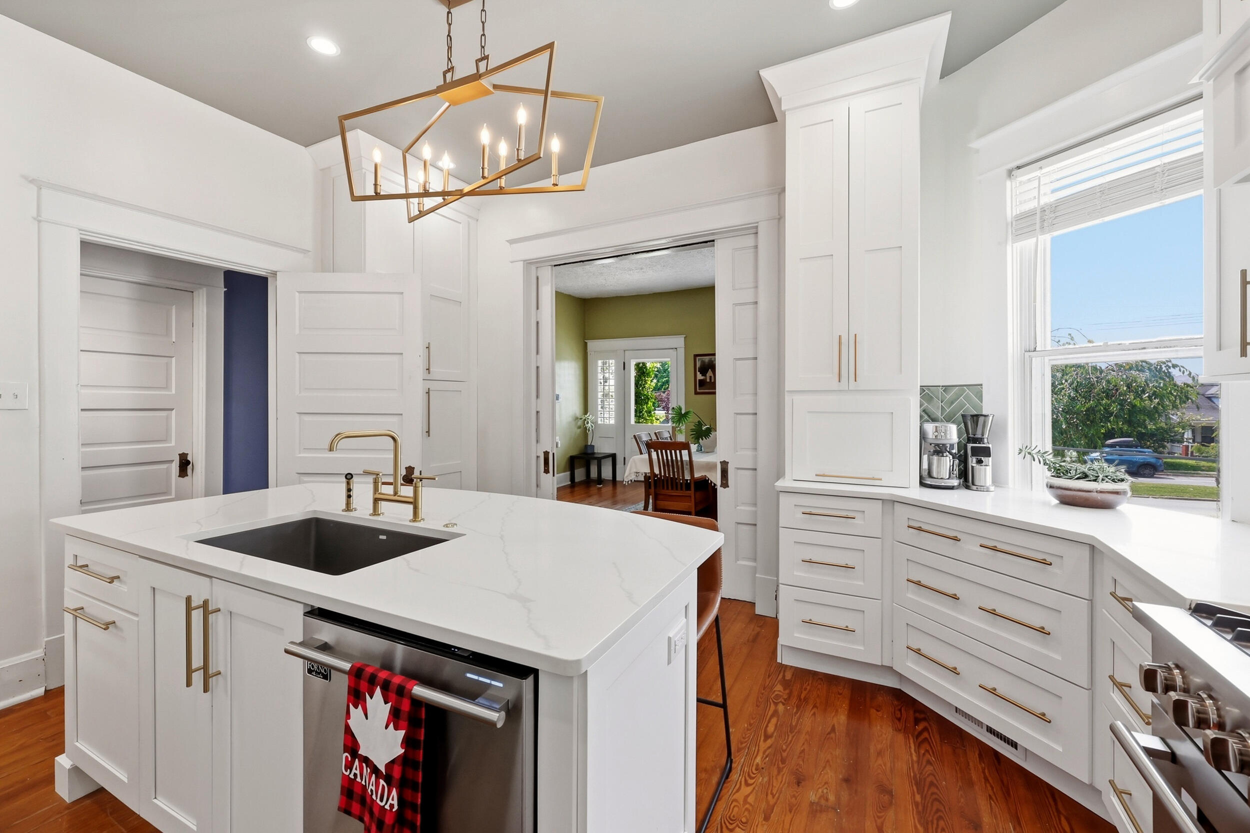 223 E Loudon Avenue Property Photo 16
