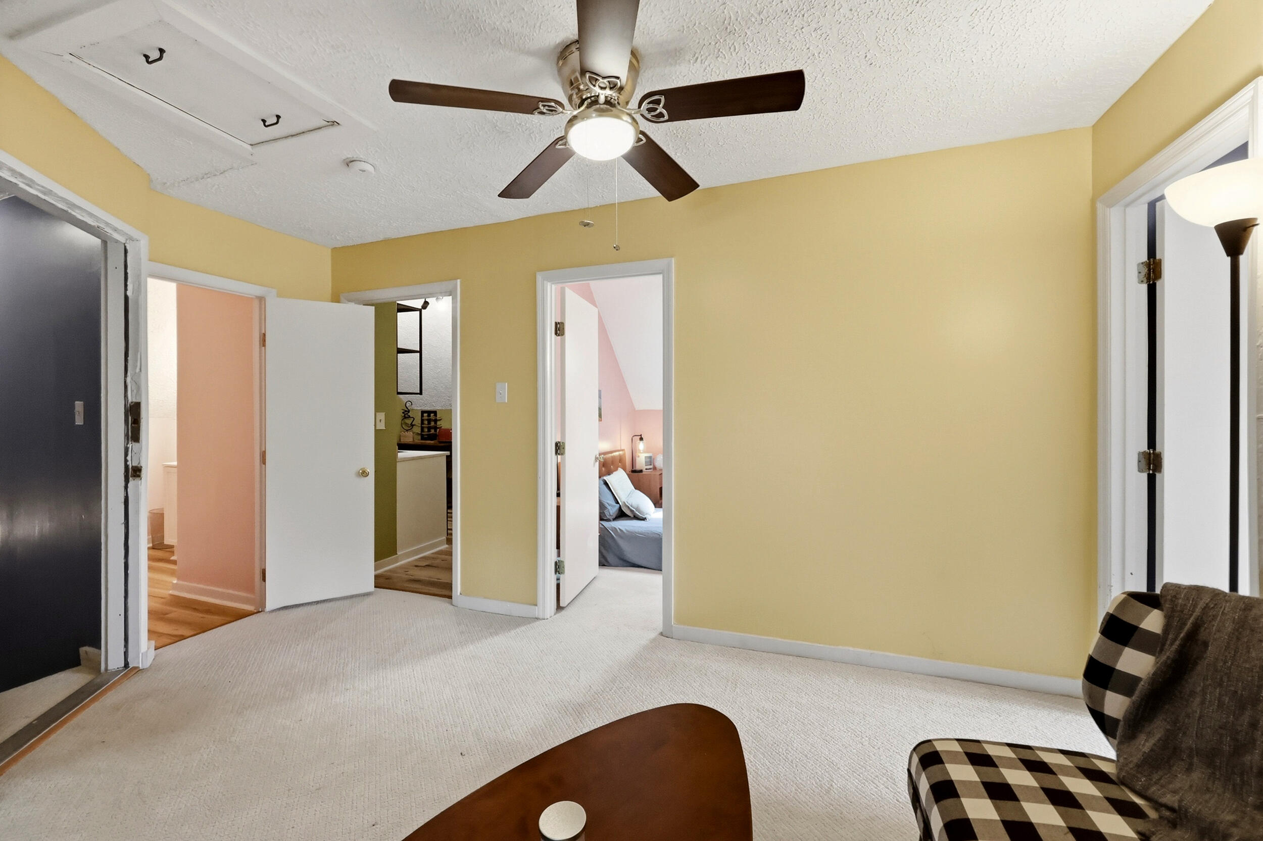 223 E Loudon Avenue Property Photo 26