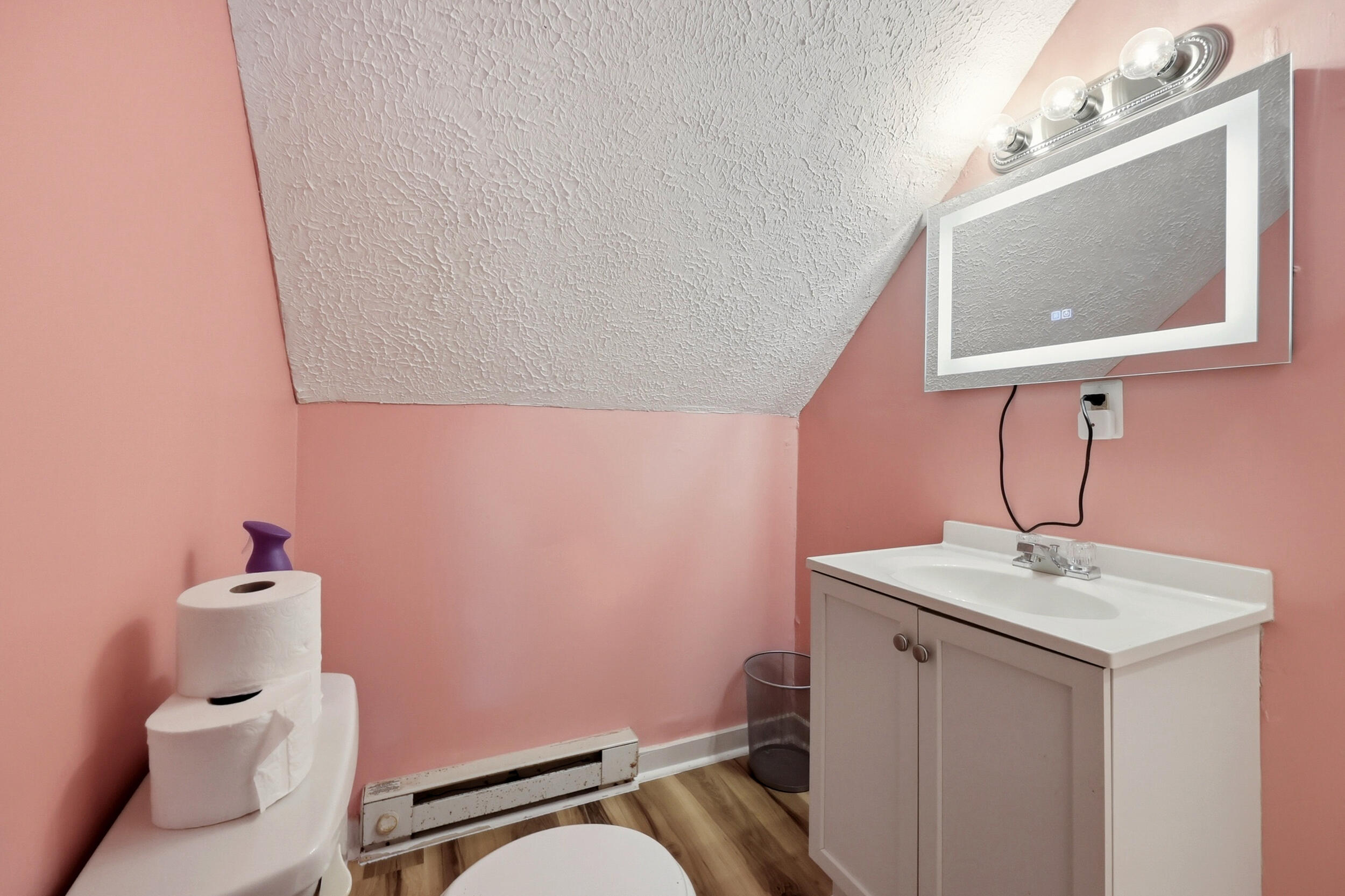 223 E Loudon Avenue Property Photo 27