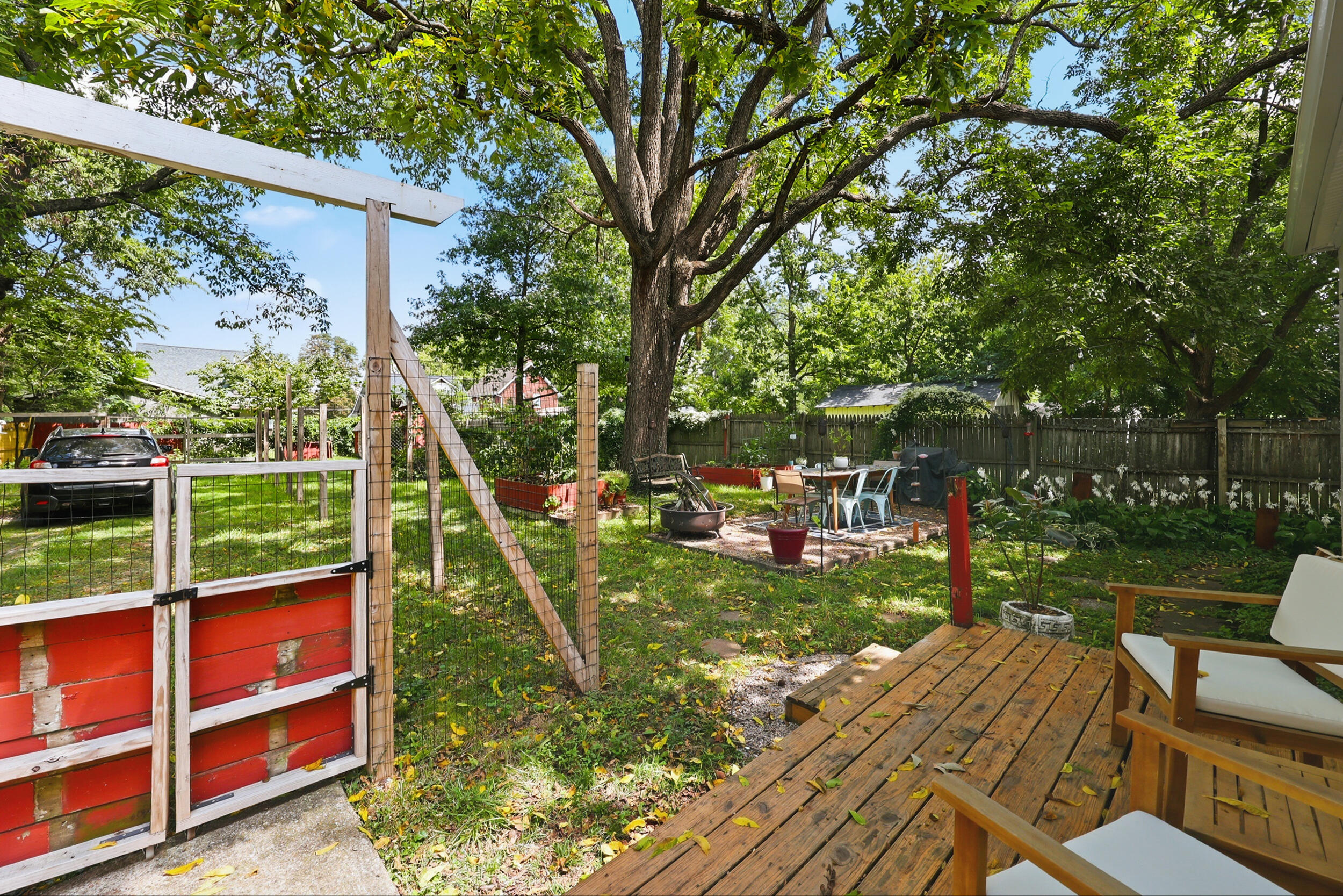 223 E Loudon Avenue Property Photo 37