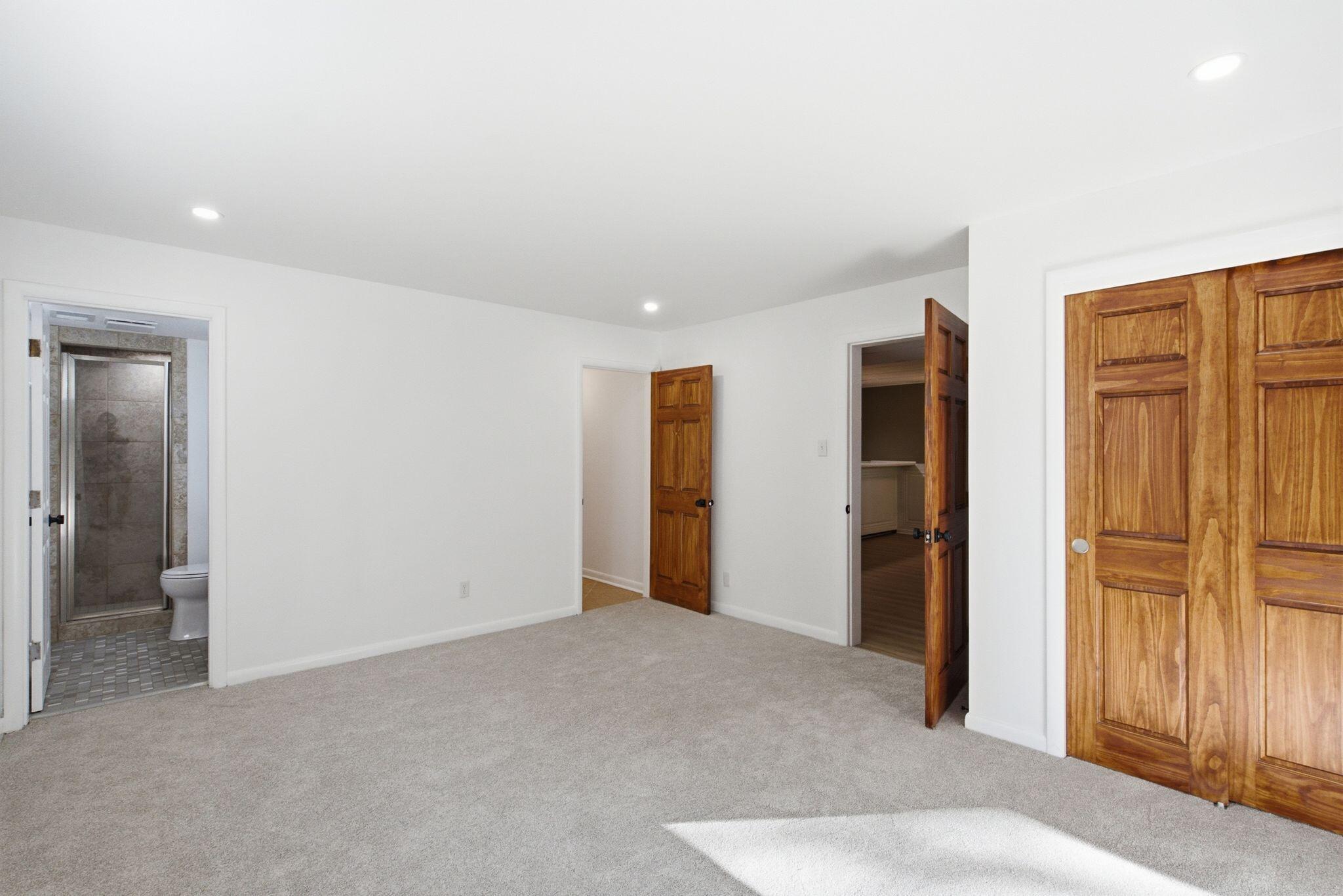 309 Thistleton Circle Property Photo 34