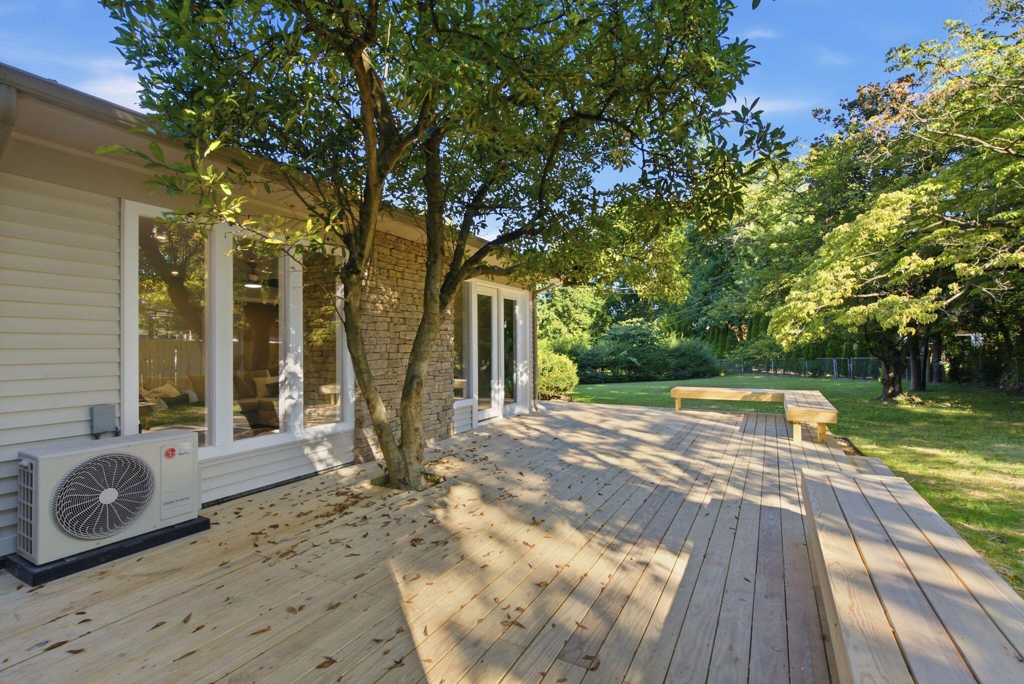 309 Thistleton Circle Property Photo 43
