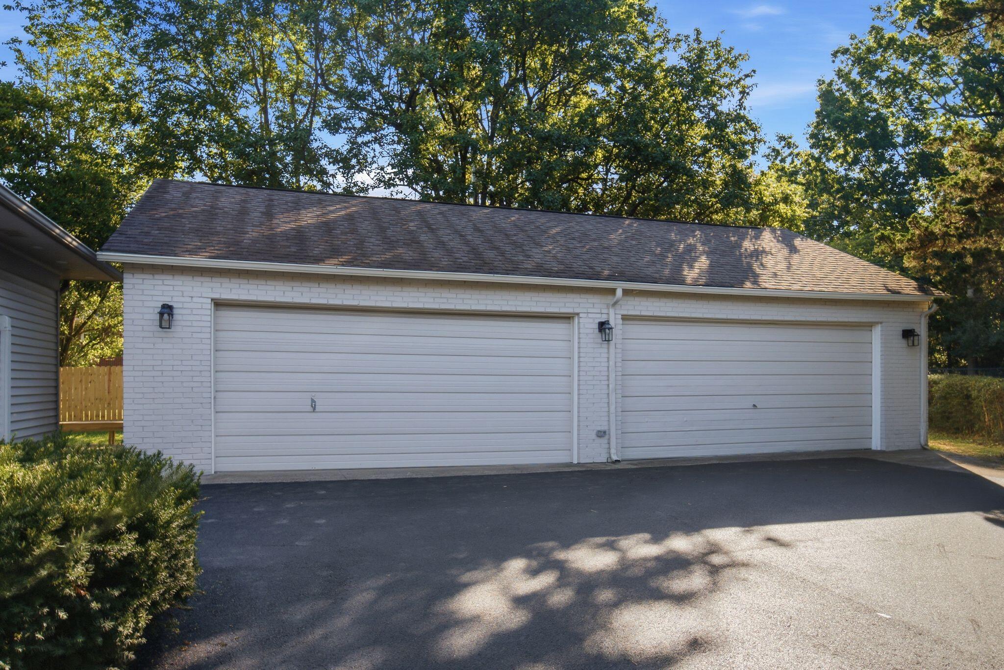 309 Thistleton Circle Property Photo 48