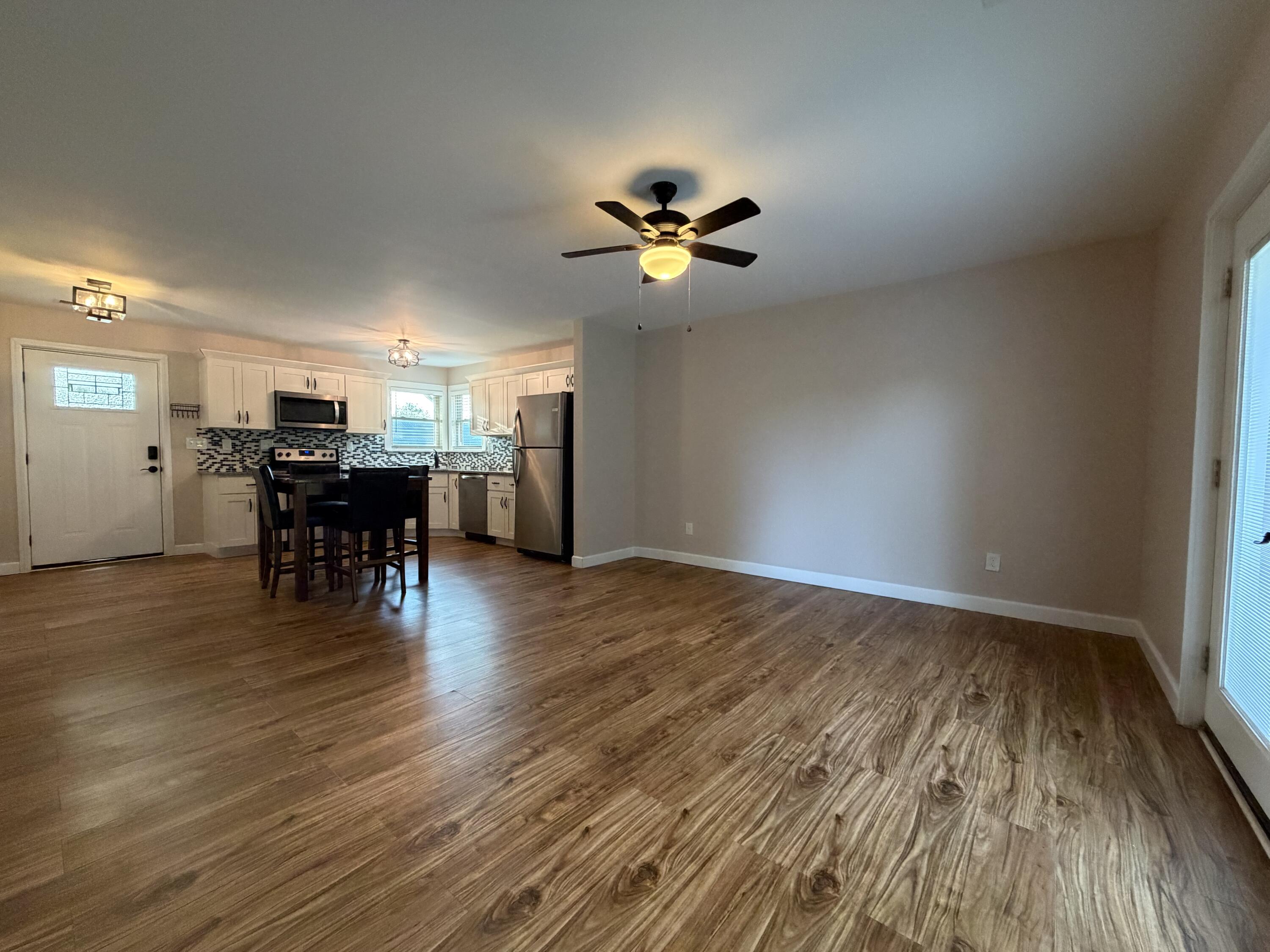 215 Robyn Drive Property Photo 14