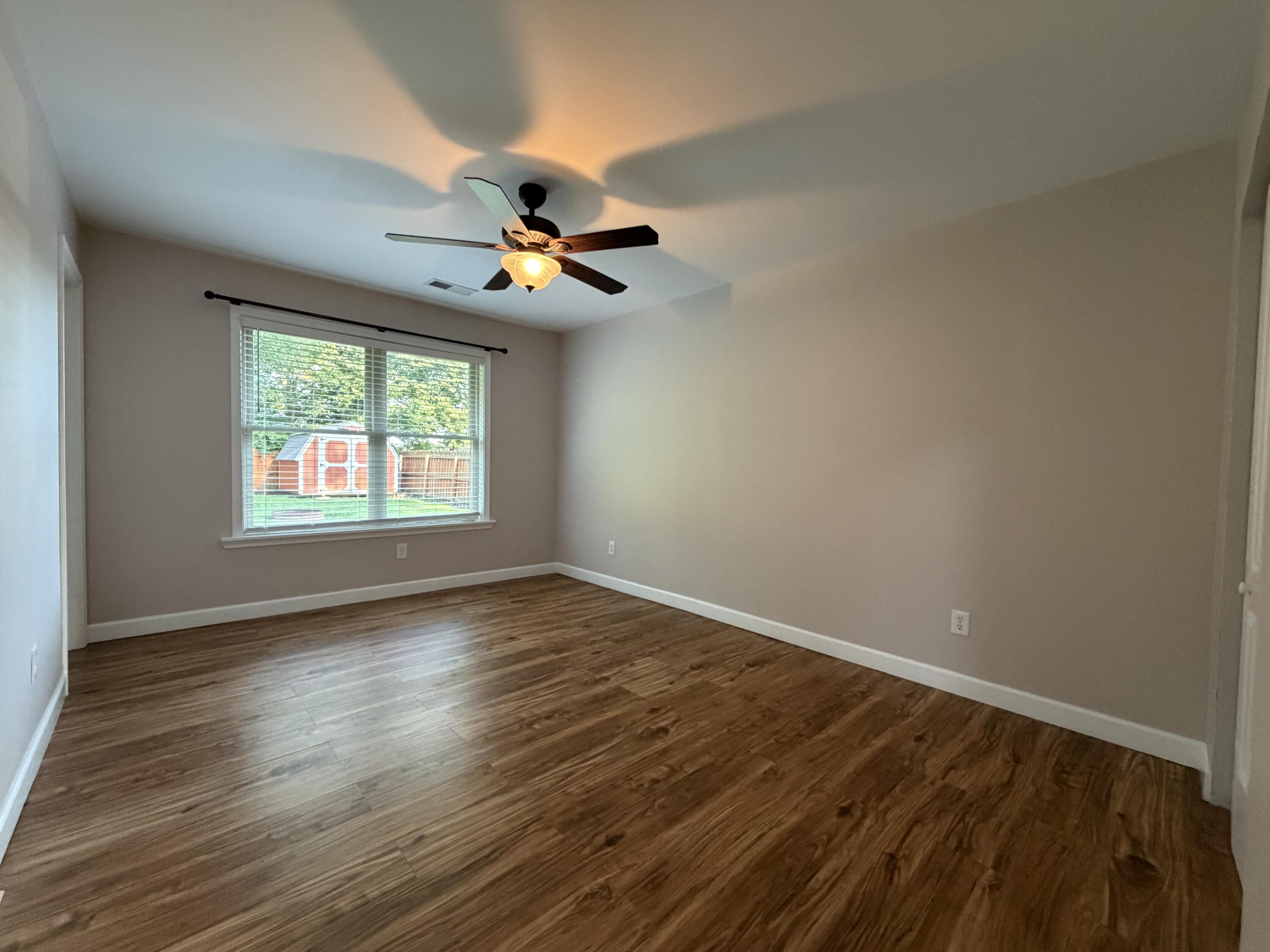 215 Robyn Drive Property Photo 22