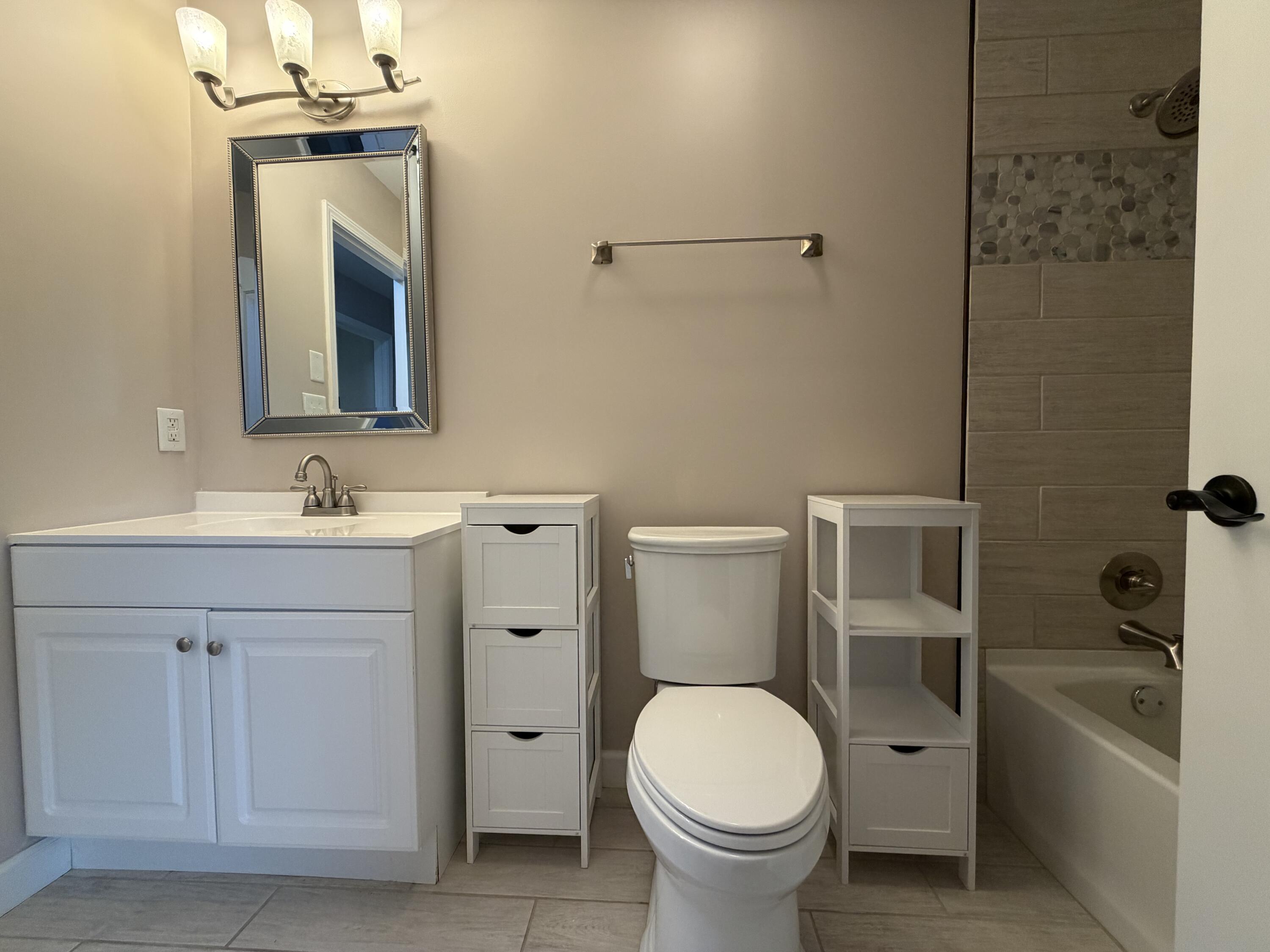 215 Robyn Drive Property Photo 27