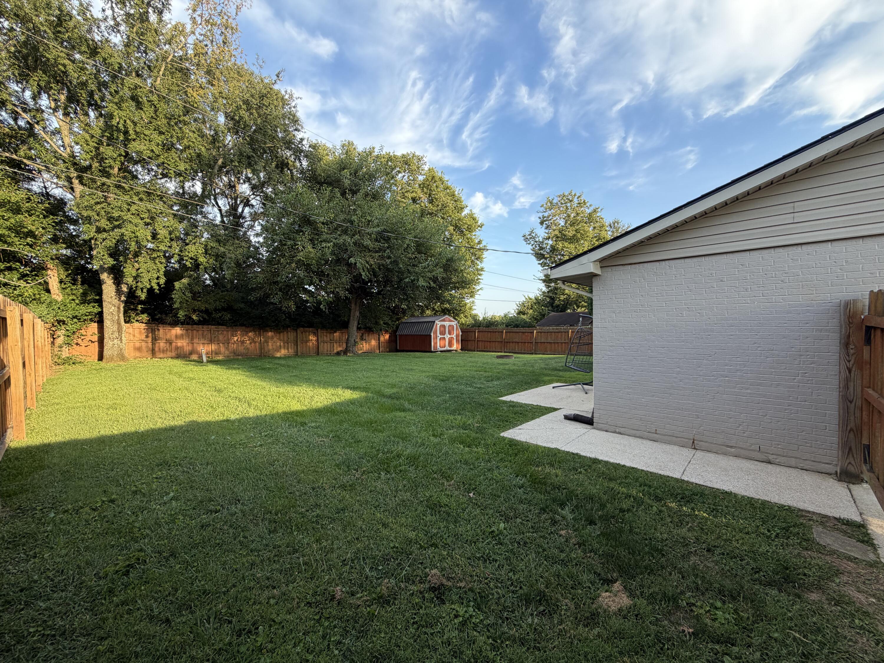 215 Robyn Drive Property Photo 32