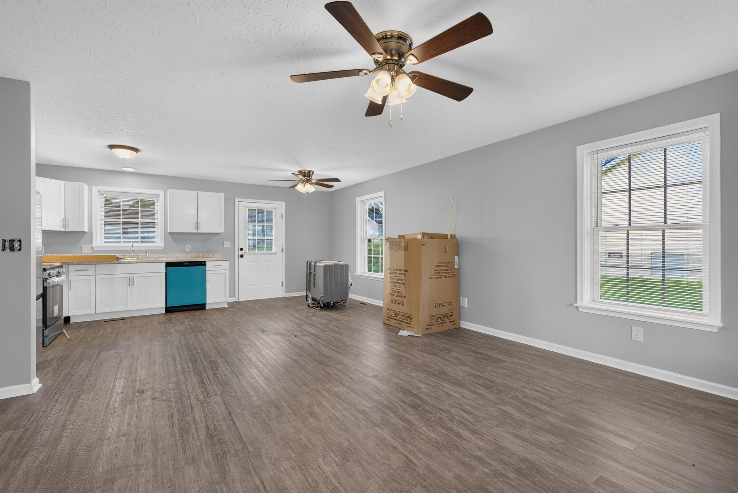 522 Acadia Way Property Photo 7