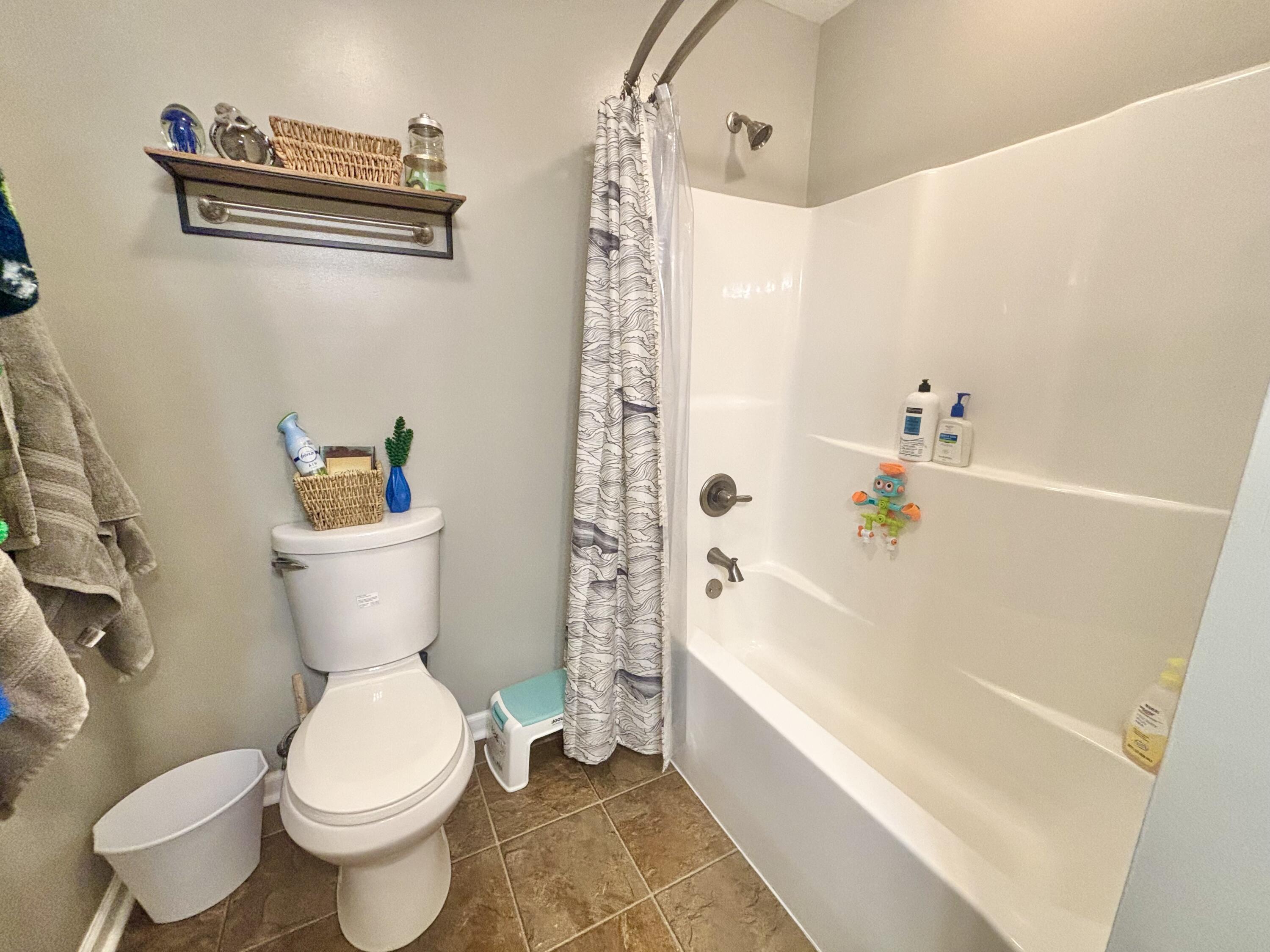 102 Saddlebrook Court Property Photo 14