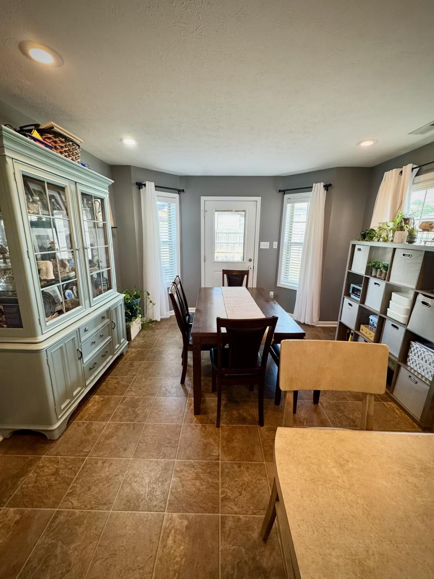 102 Saddlebrook Court Property Photo 22