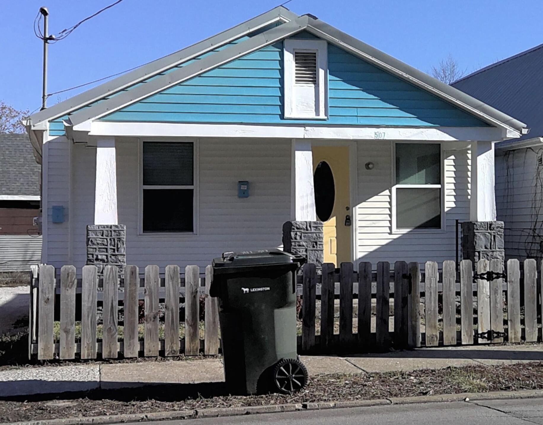 507 E 7th Street Property Photo 2