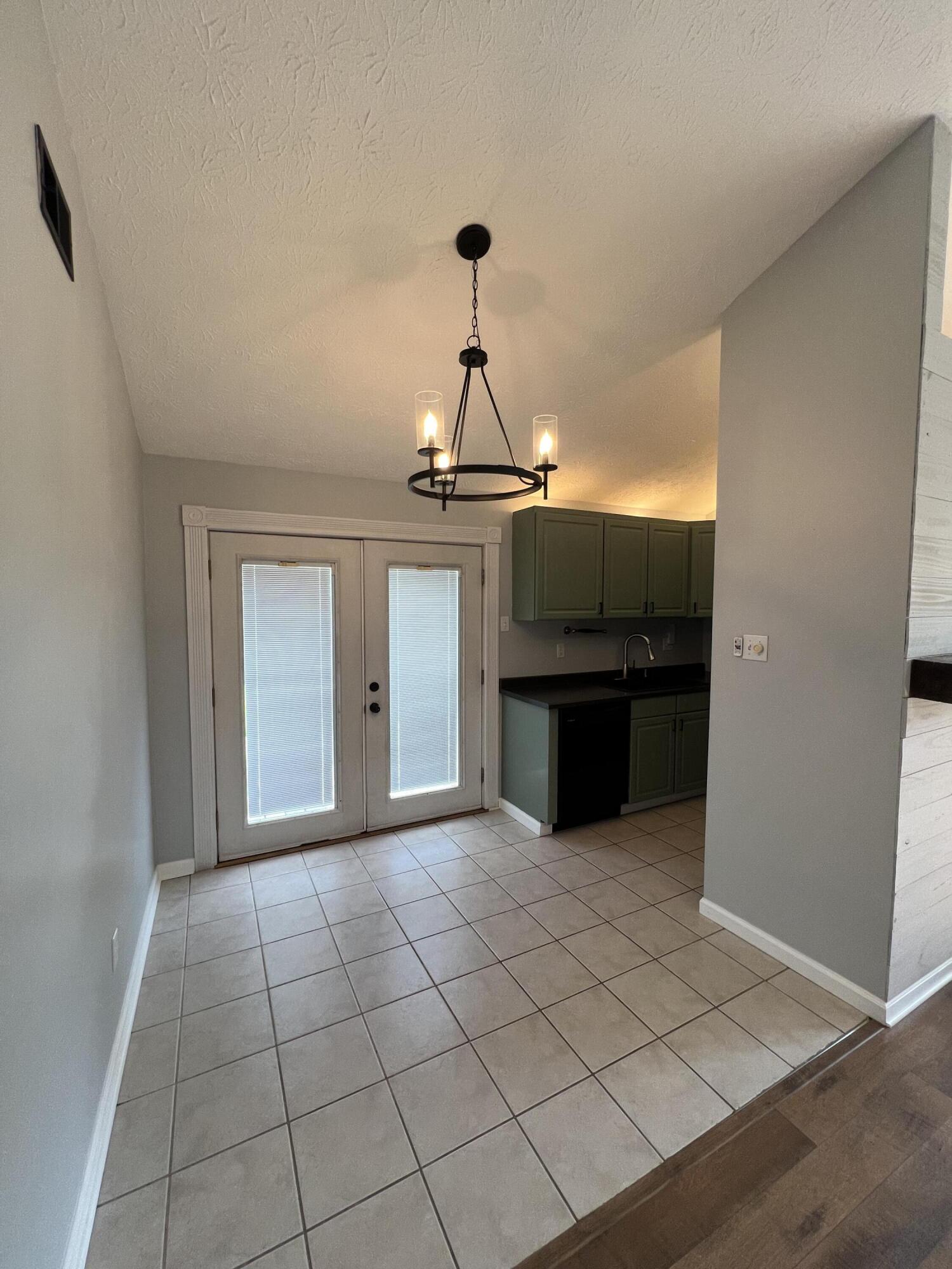 3280 Valhalla Drive Property Photo 13