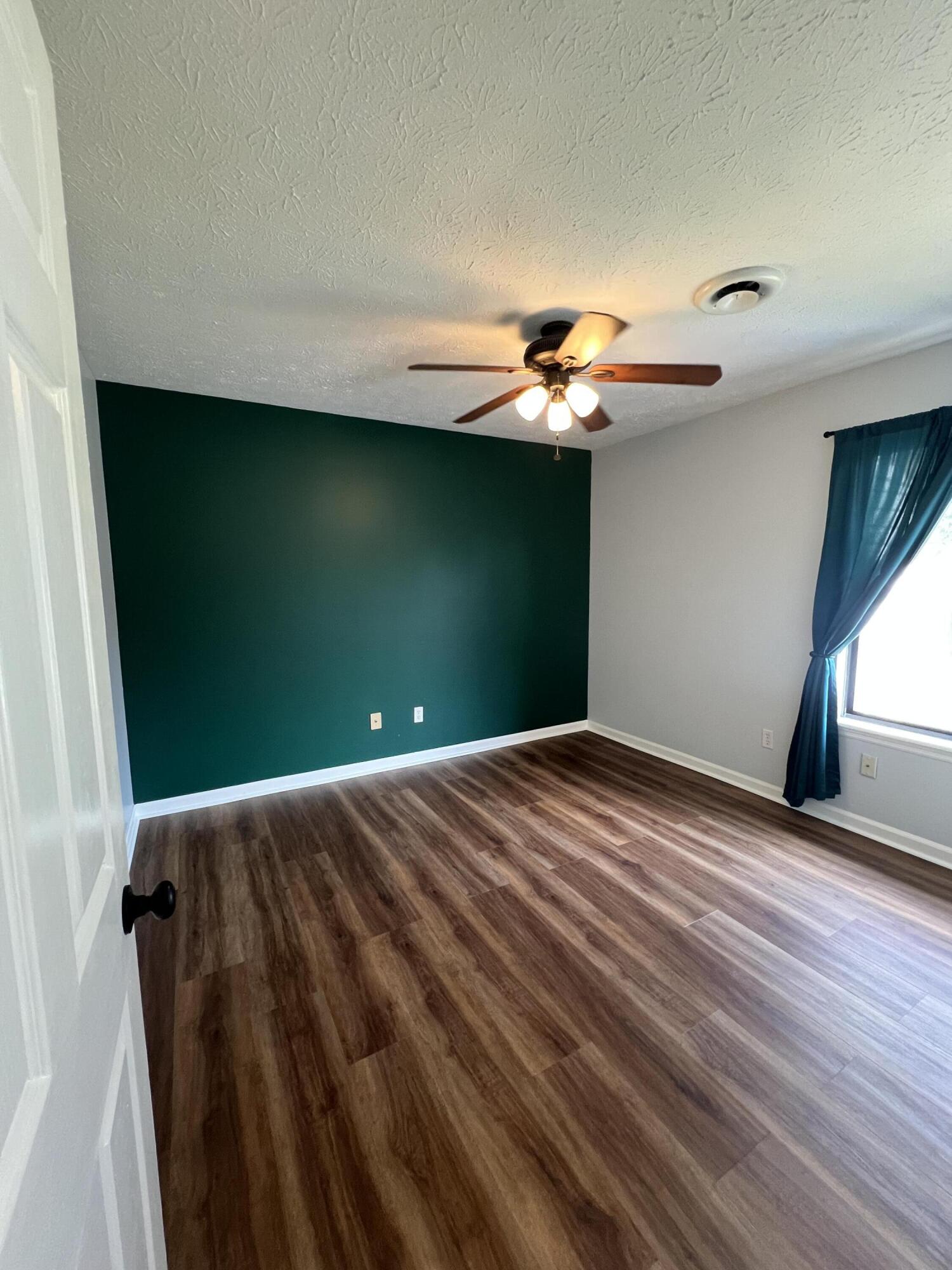 3280 Valhalla Drive Property Photo 18