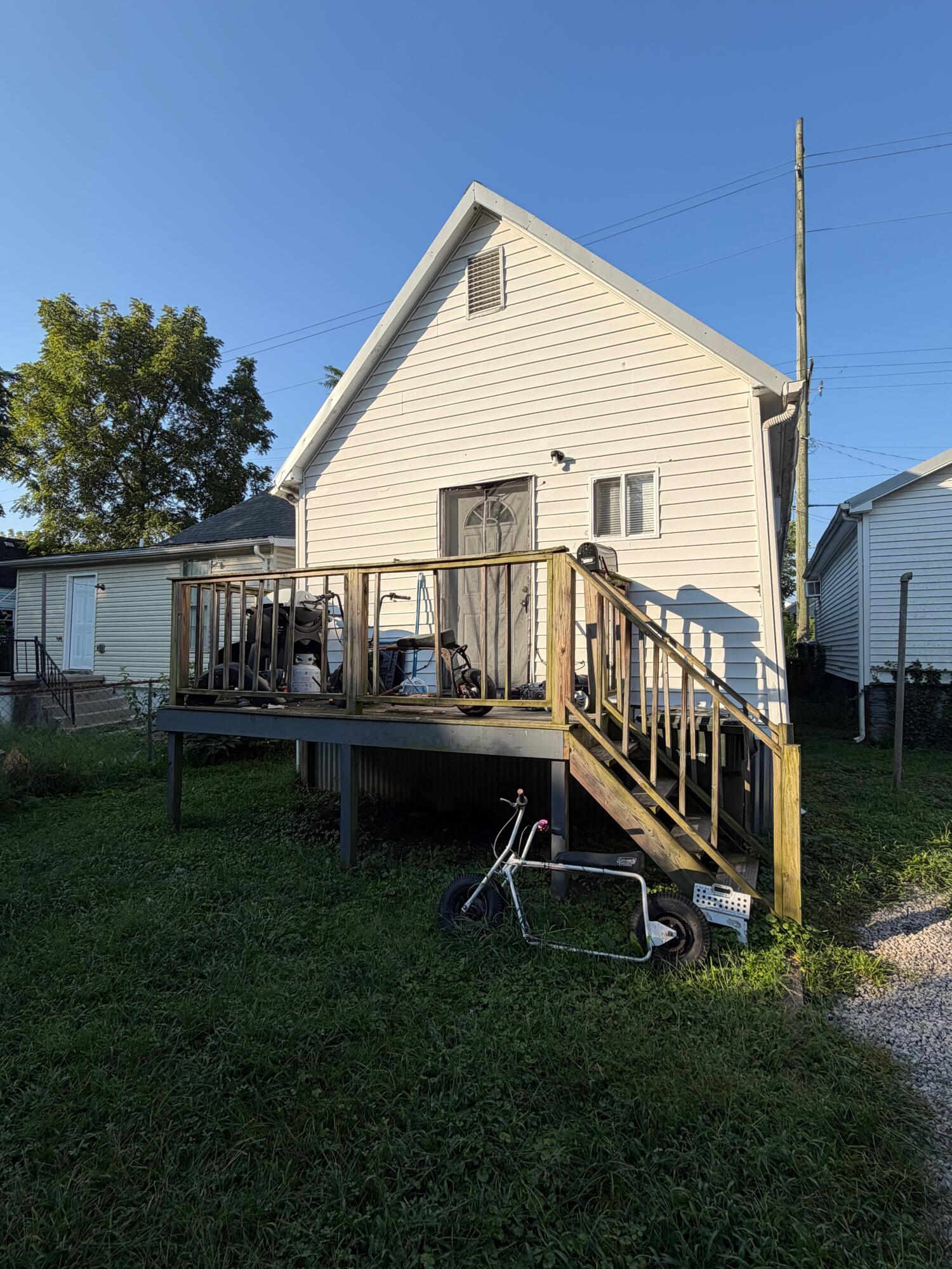 511 E 7th Street Property Photo 2