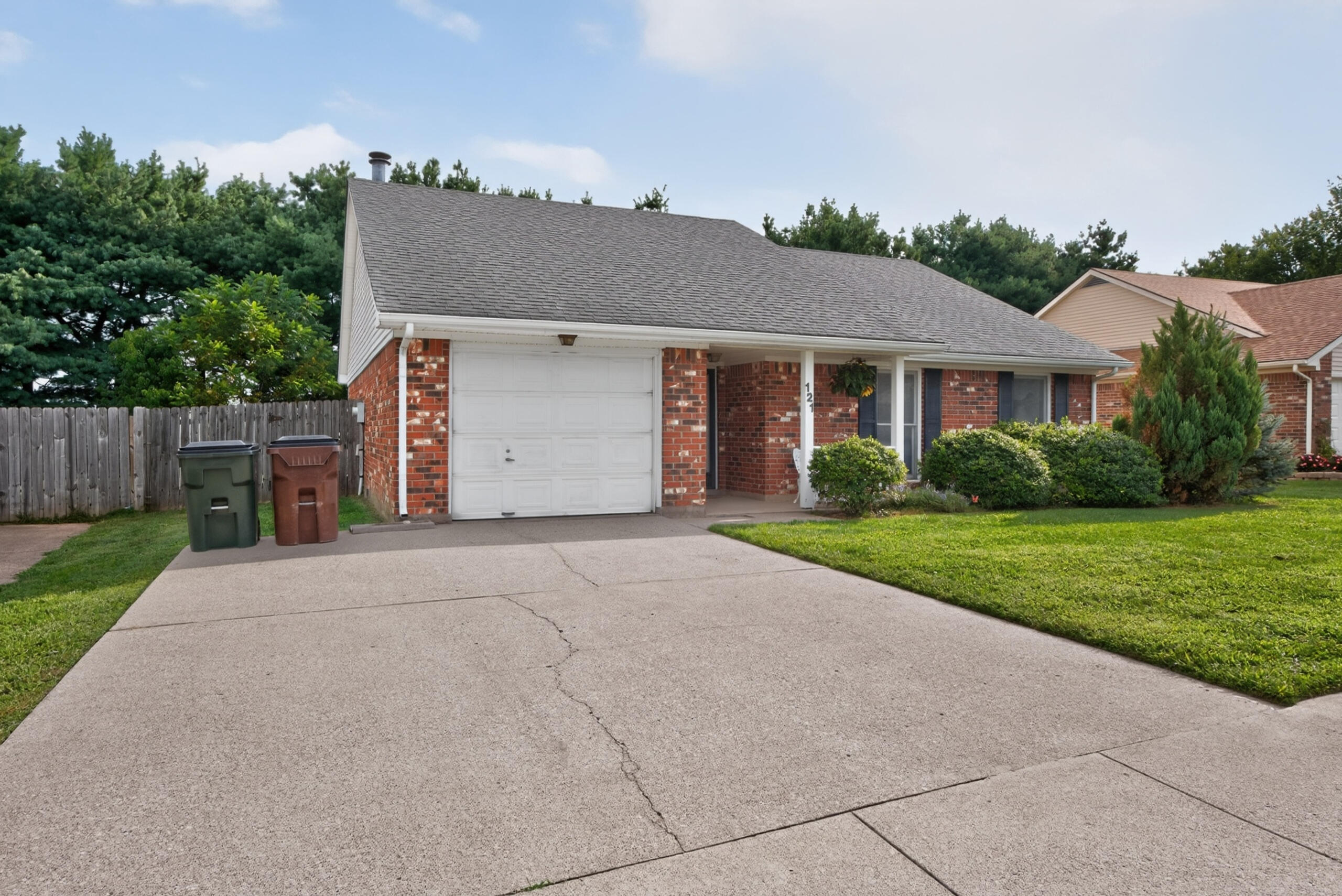 121 Chestnut Lane Property Photo 3