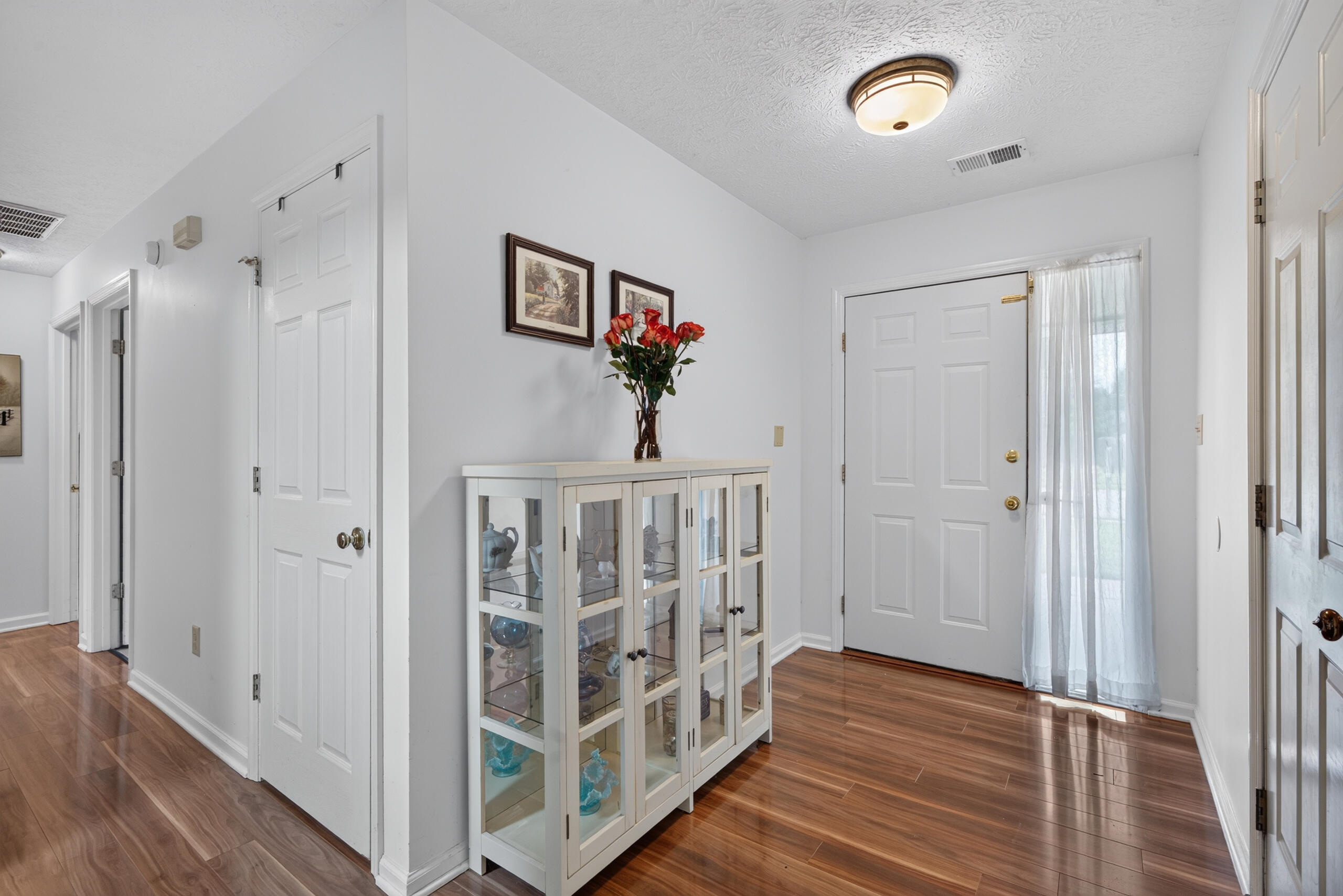 121 Chestnut Lane Property Photo 4