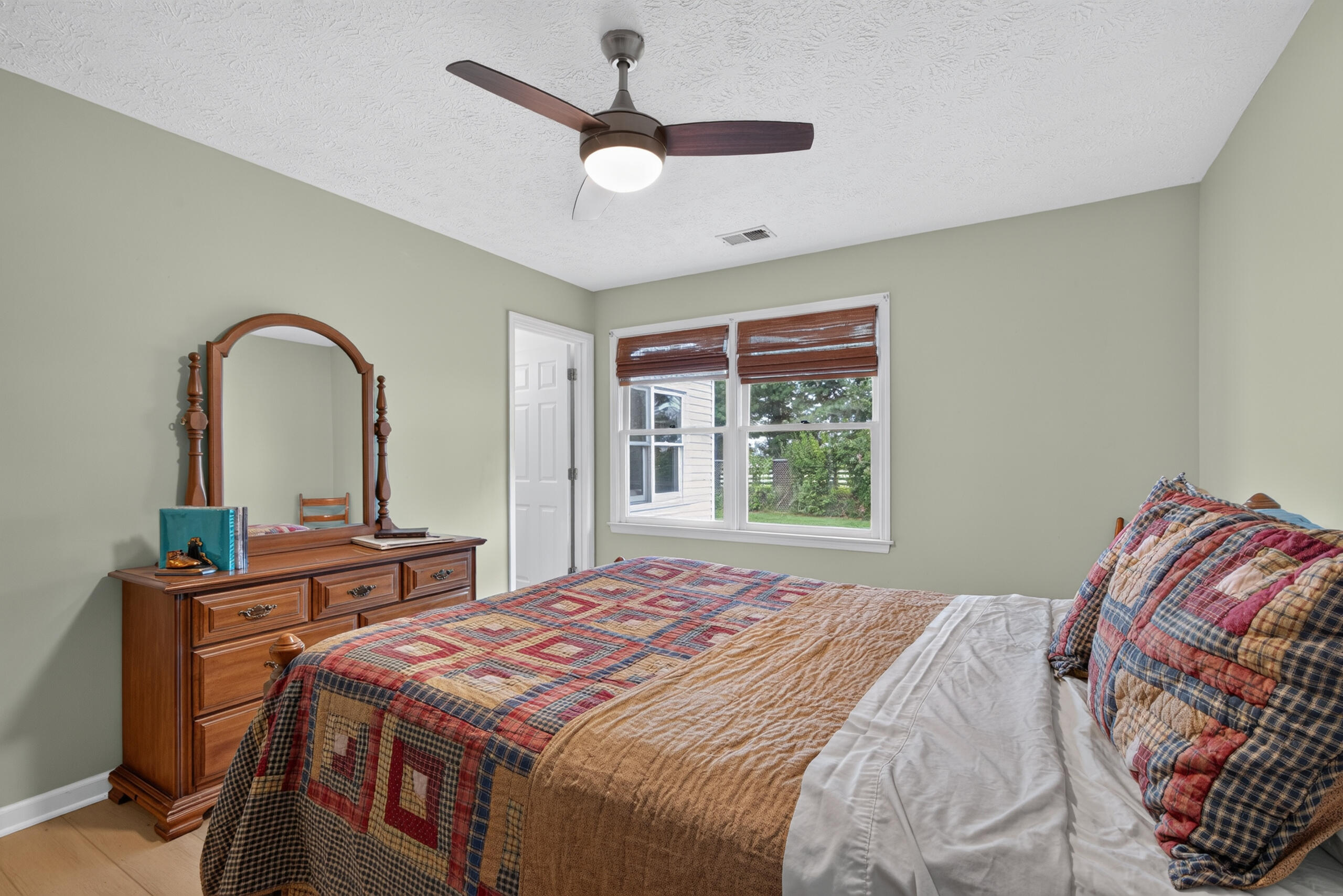 121 Chestnut Lane Property Photo 17