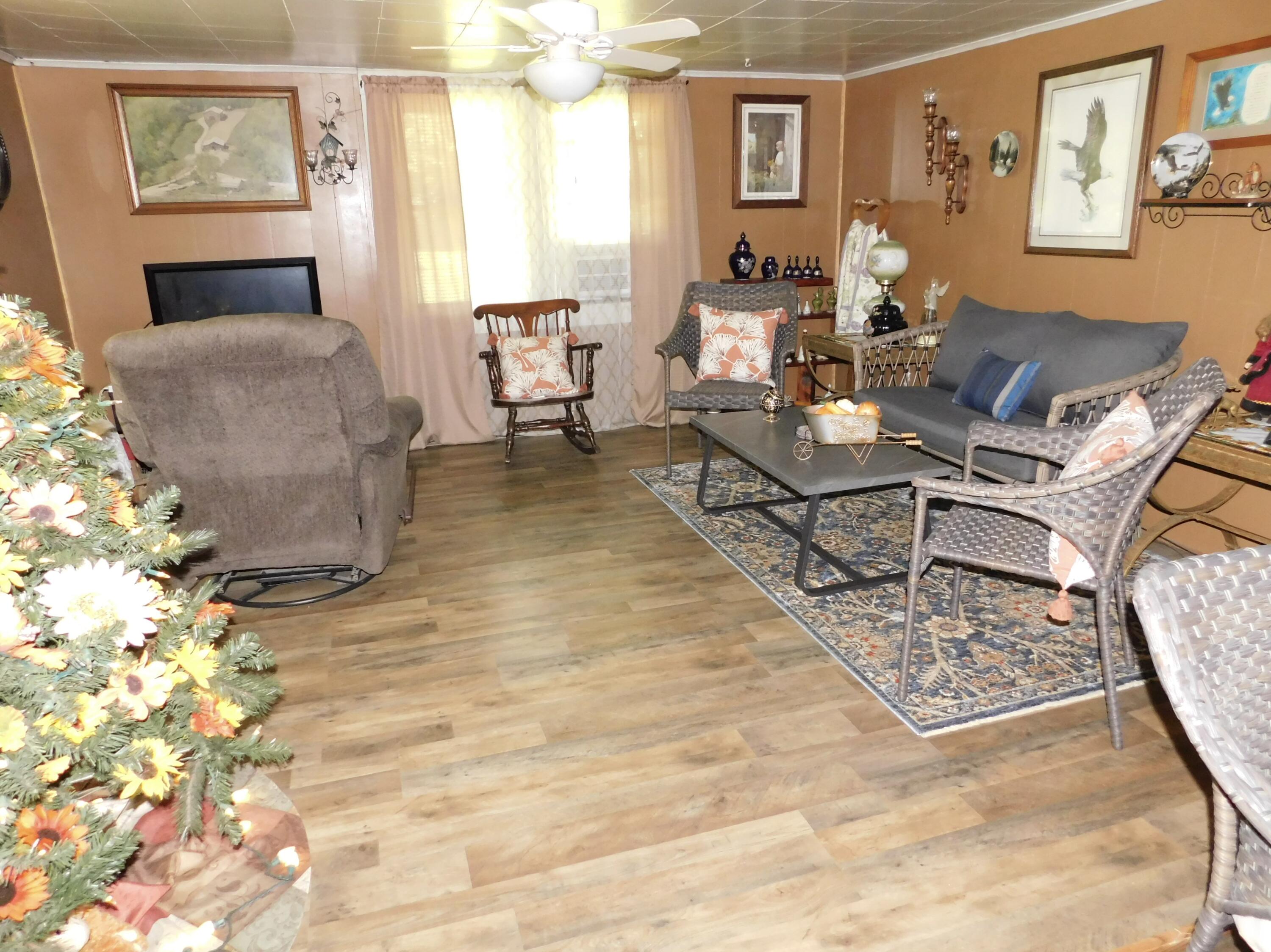 590 Webb Road Property Photo 13