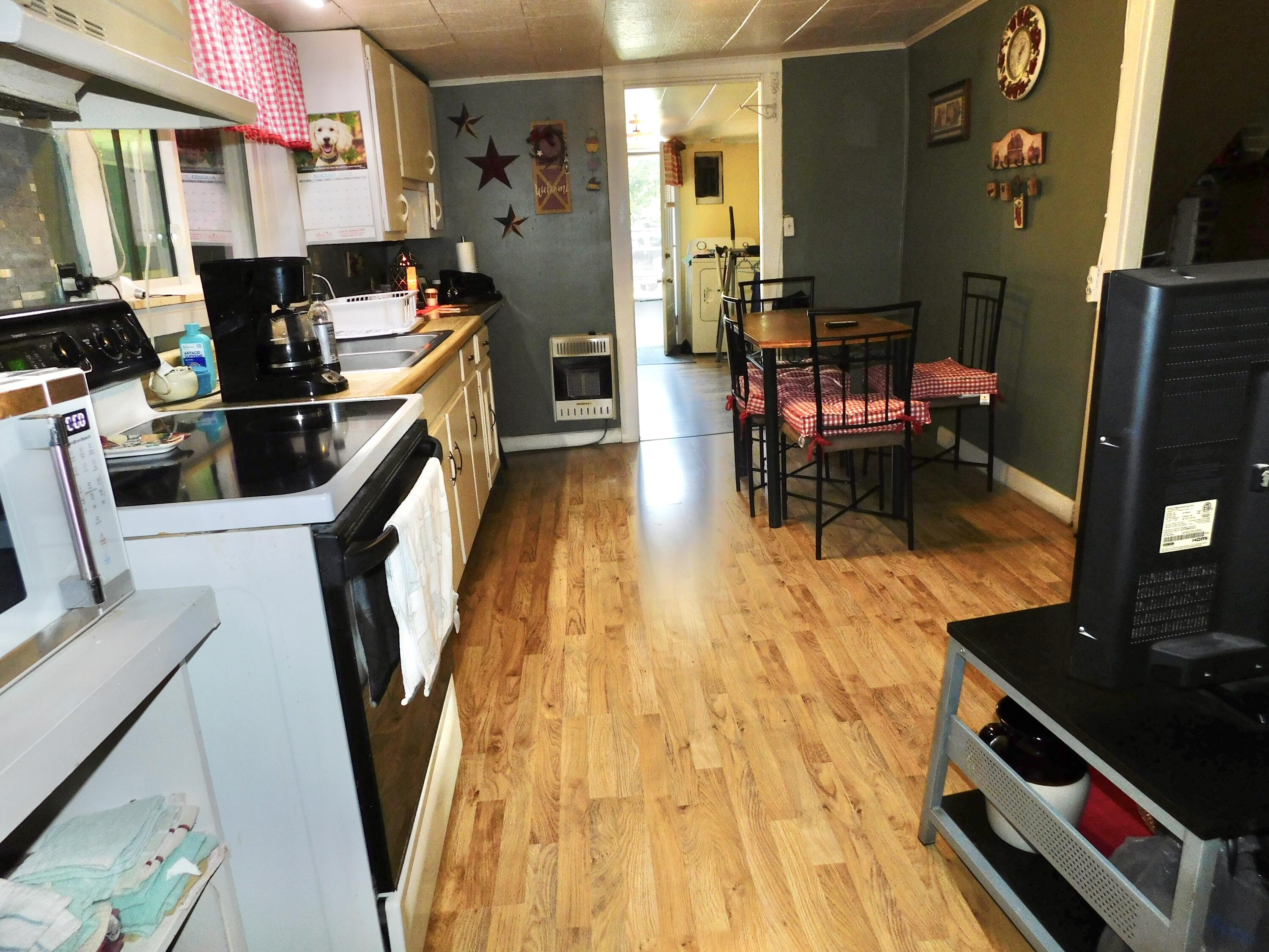 590 Webb Road Property Photo 17