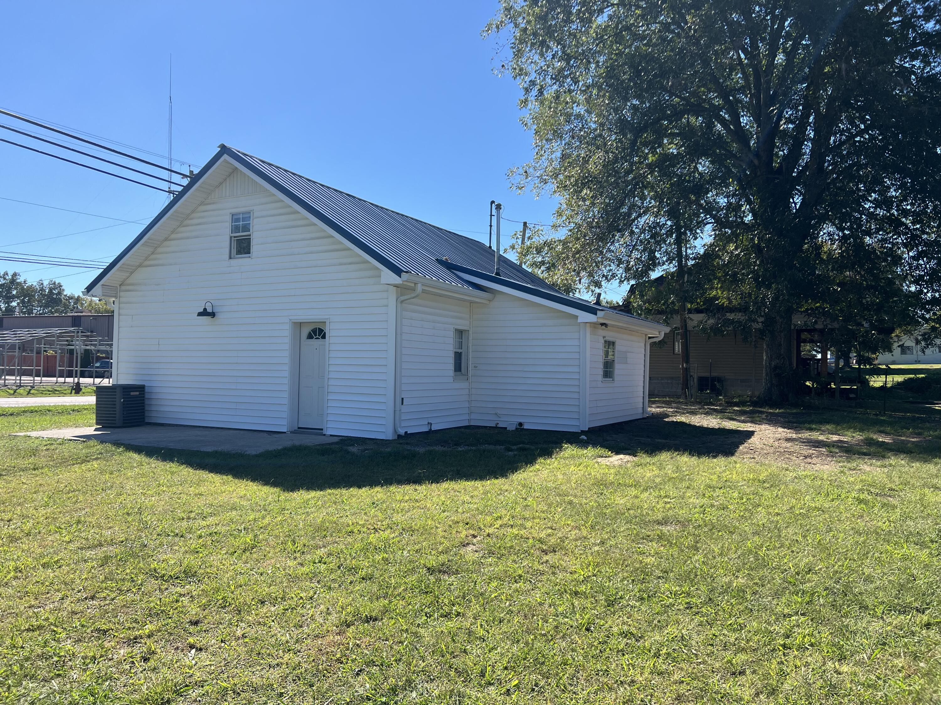 6410 Ky 1232 Property Photo 4