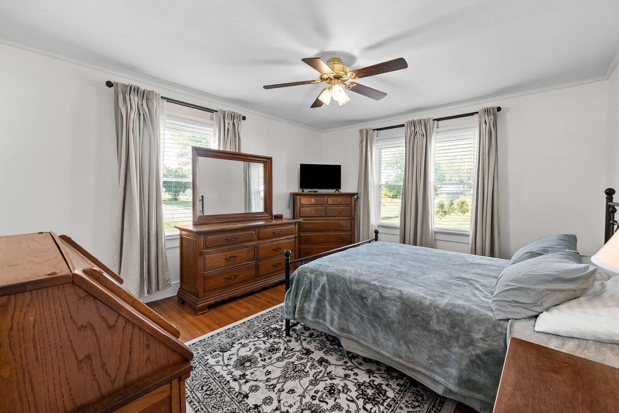1710 Parkview Drive Property Photo 17