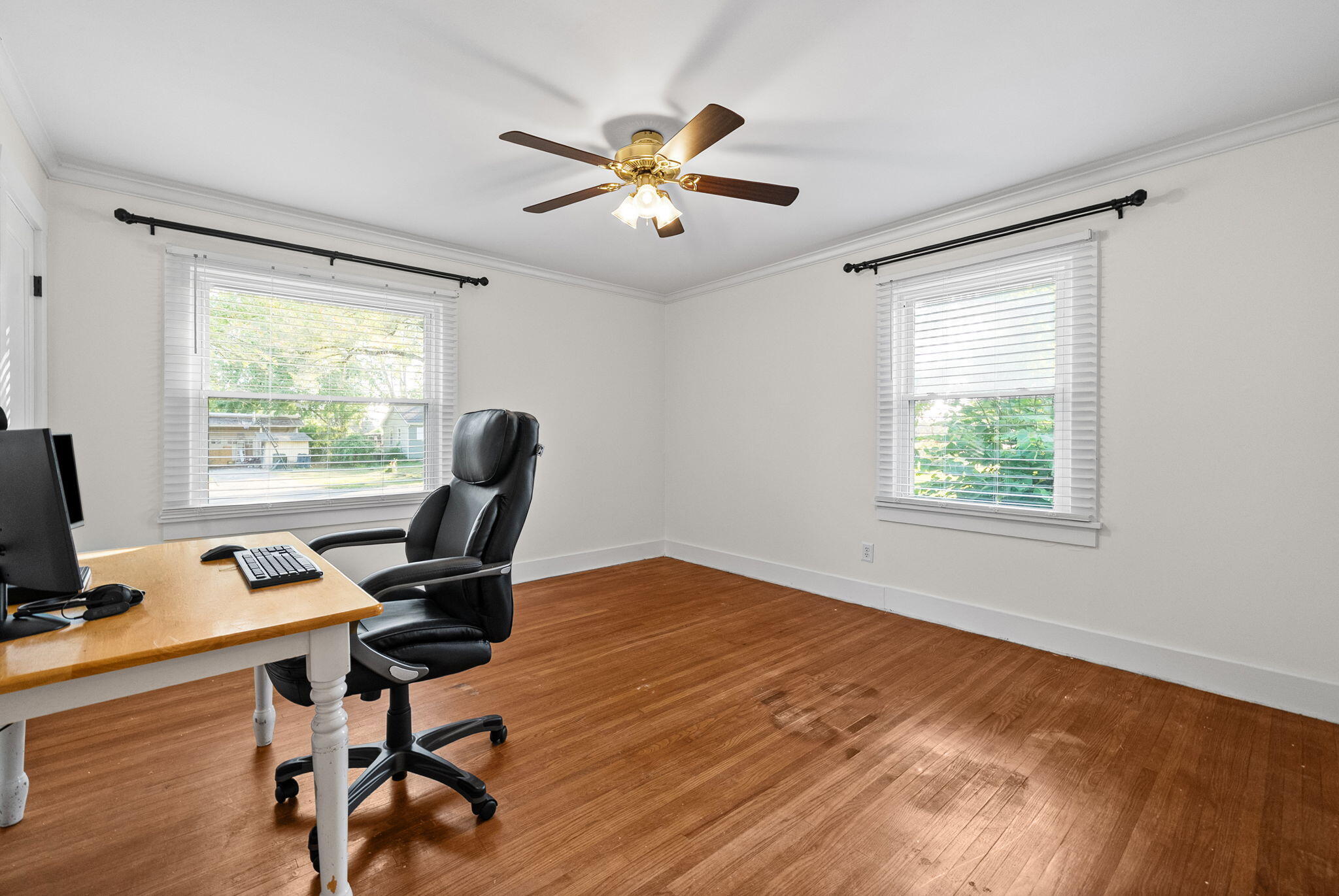 1710 Parkview Drive Property Photo 20
